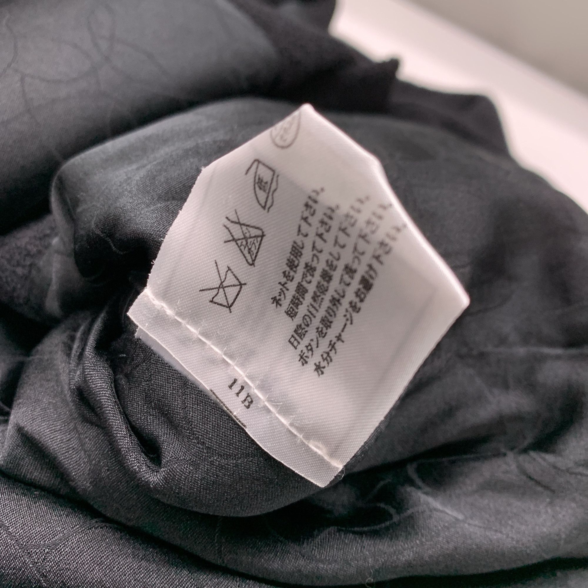 Chanel Chanel CC Logo Button Jacket Size 40 Size M / US 6-8 / IT 42-44 - 4 Thumbnail