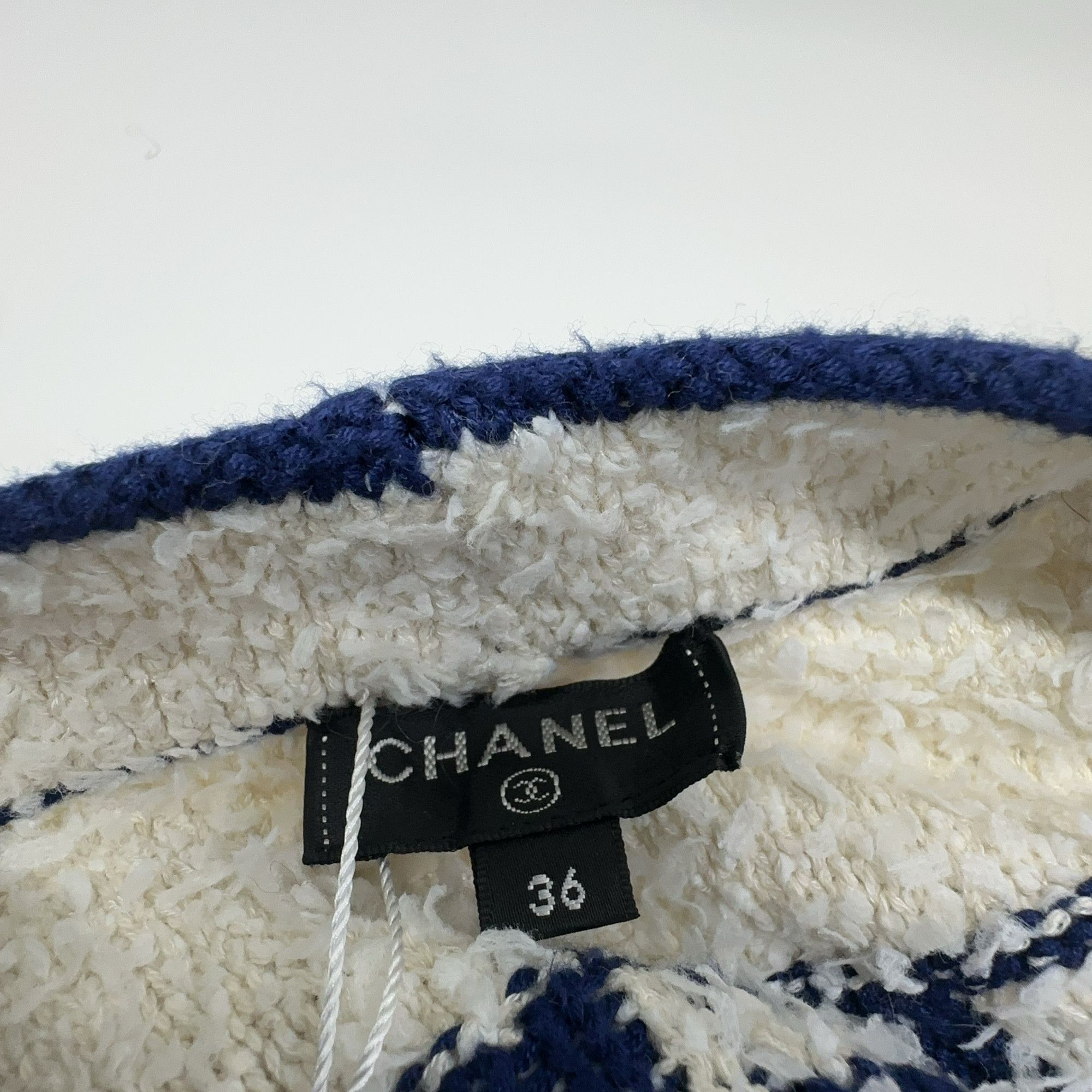 Chanel Chanel Logo Knit Cardigan Size 36 Size XS / US 0-2 / IT 36-38 - 4 Thumbnail