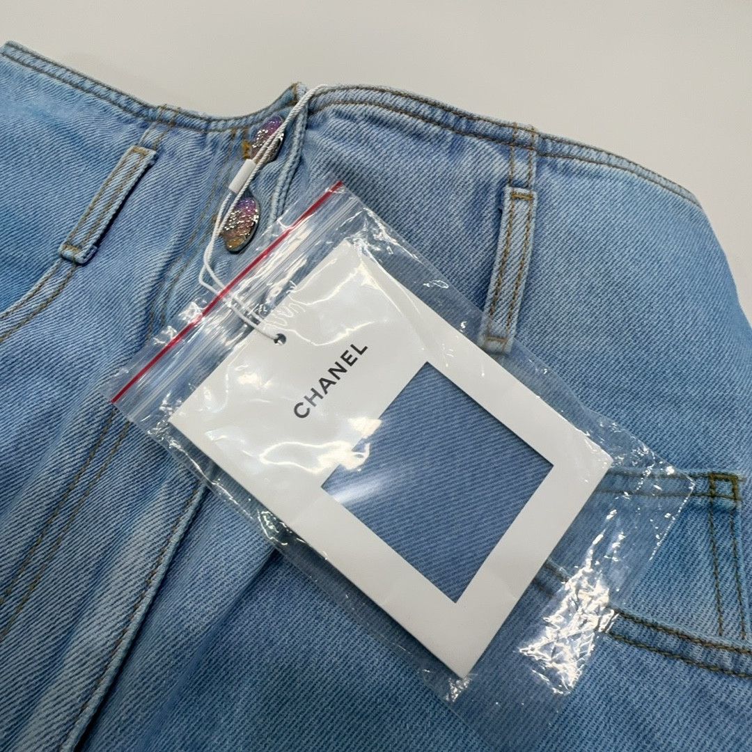 Chanel Chanel Rainbow Logo Patch Denim Shorts FR 36 Size 26" / US 2 / IT 38 - 3 Thumbnail