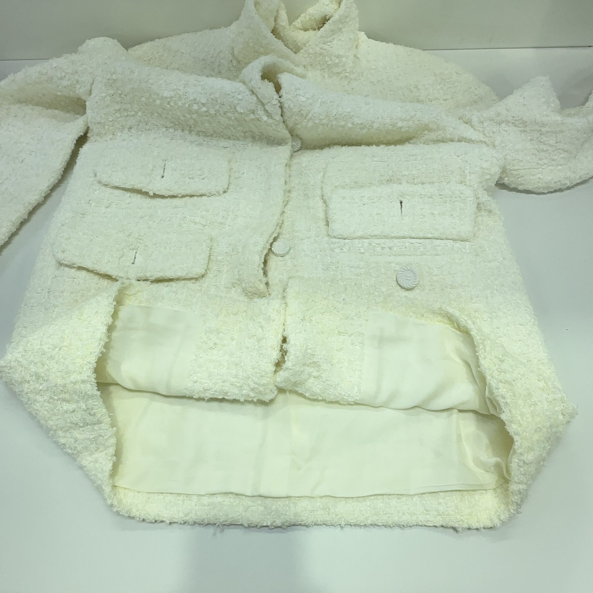 Chanel Chanel White Tweed Jacket Size 34 Size XS / US 0-2 / IT 36-38 - 6 Thumbnail