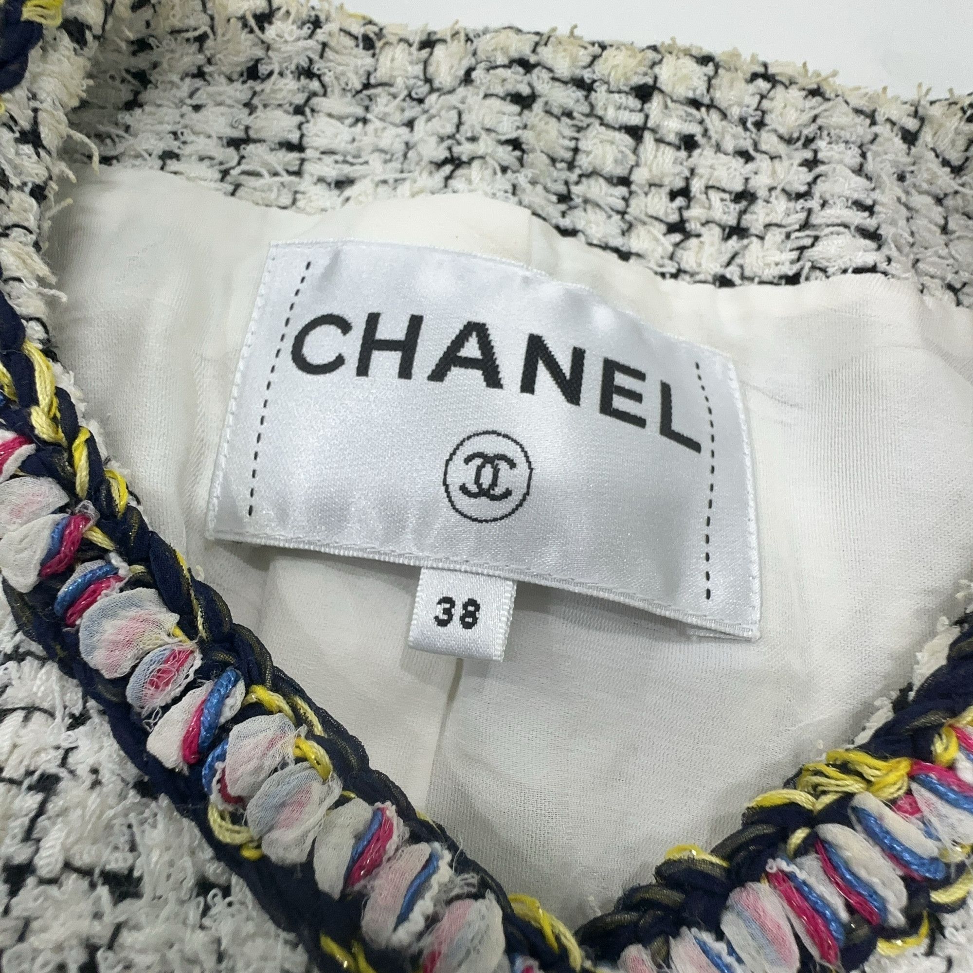 Chanel Chanel Check Tweed Jacket Size 38 Size S / US 4 / IT 40 - 3 Thumbnail