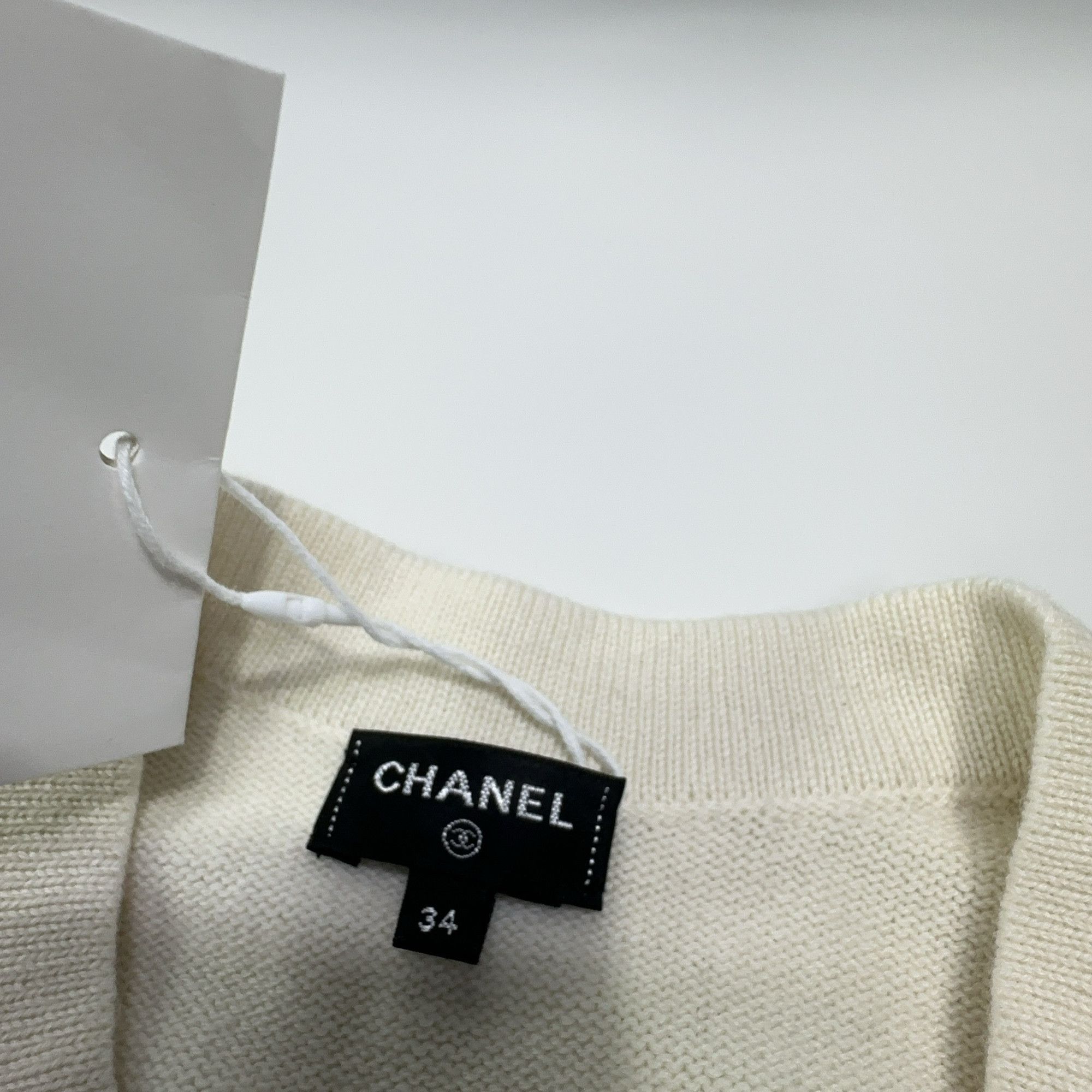 Chanel CHANEL Two-Tone Cardigan Size 34 Size XS / US 0-2 / IT 36-38 - 4 Thumbnail