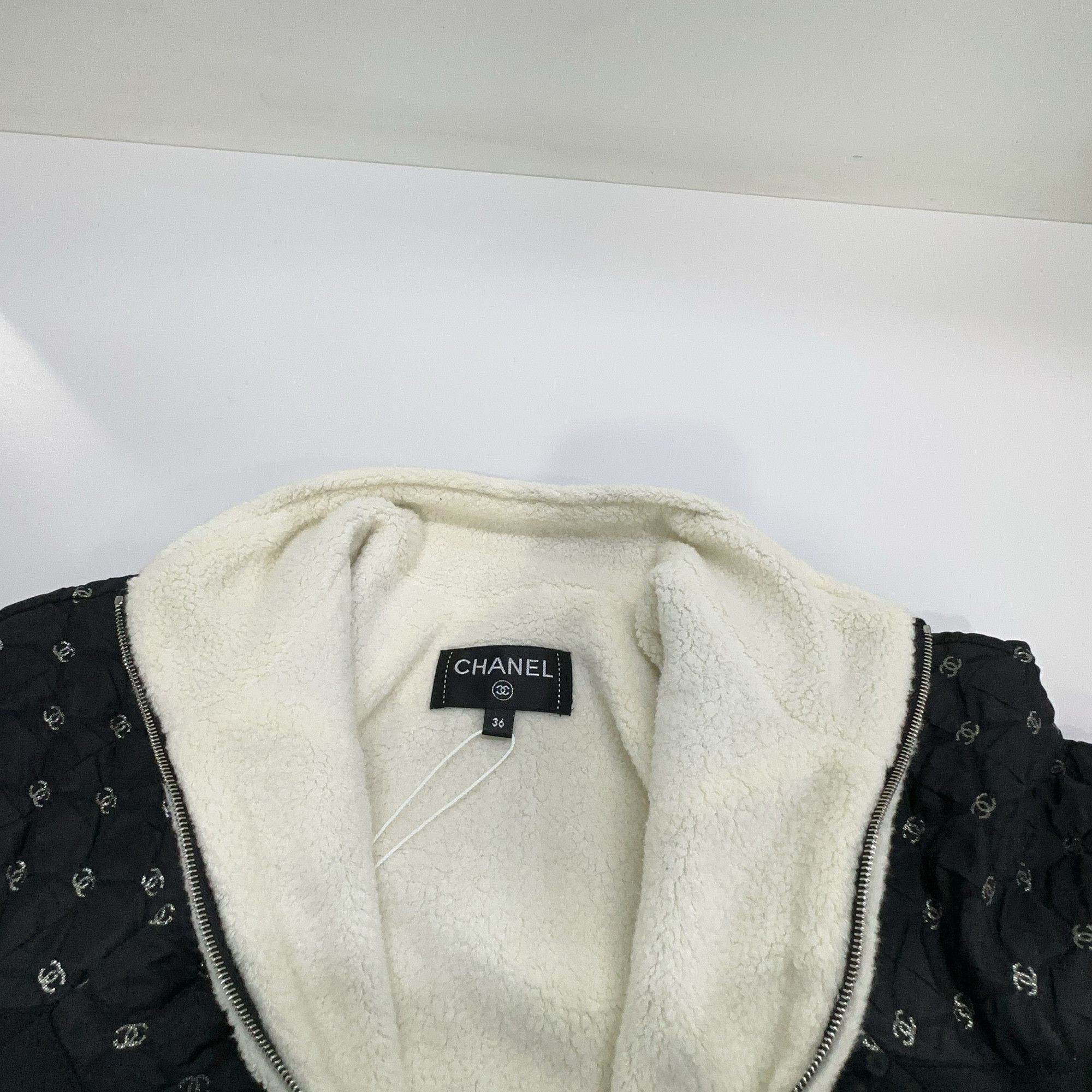 Chanel Chanel Logo Quilted Zip Bodysuit Size 36 Size XS / US 0-2 / IT 36-38 - 6 Thumbnail