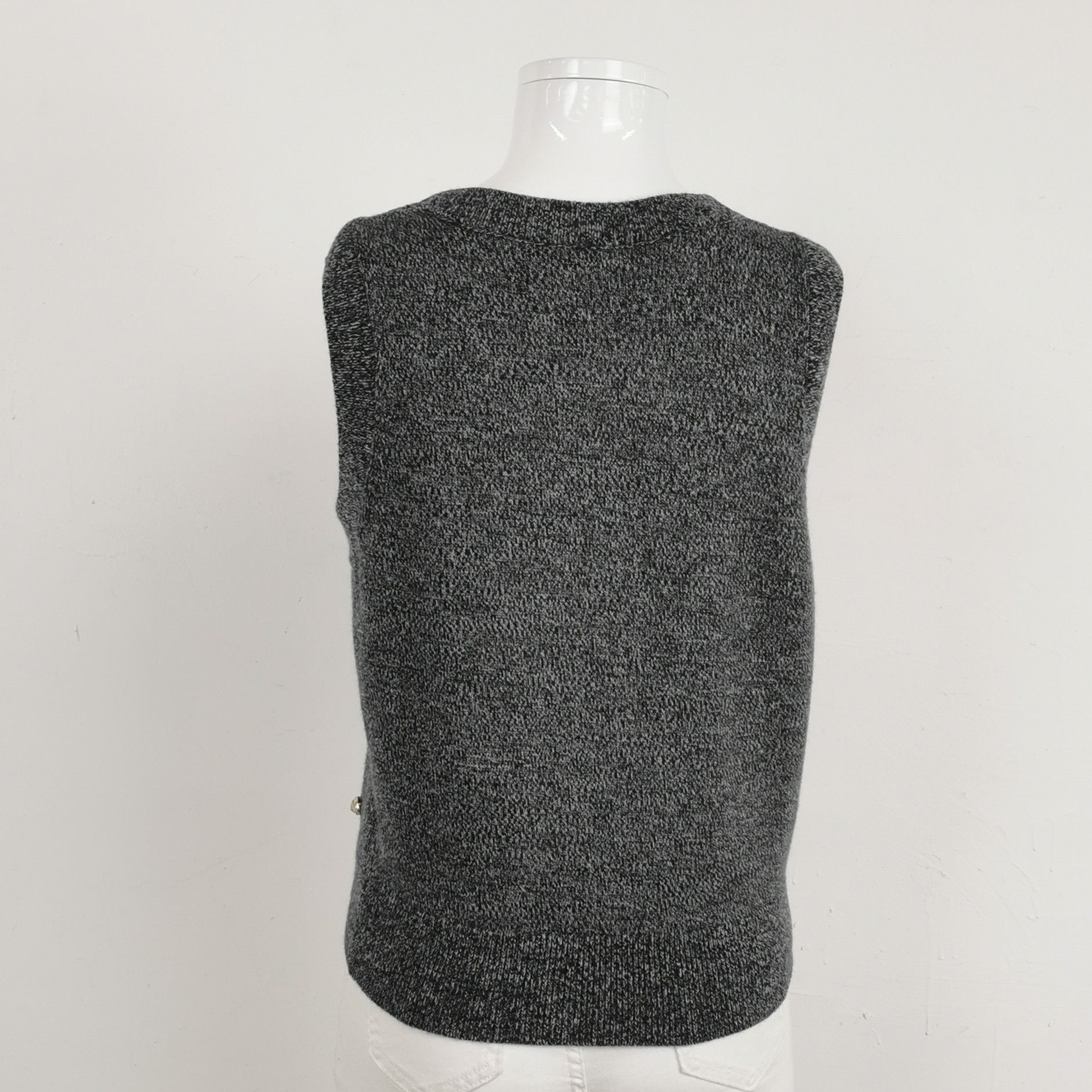 Chanel Chanel Women it_38 Tank Tops Size XS / US 0-2 / IT 36-38 - 2 Thumbnail