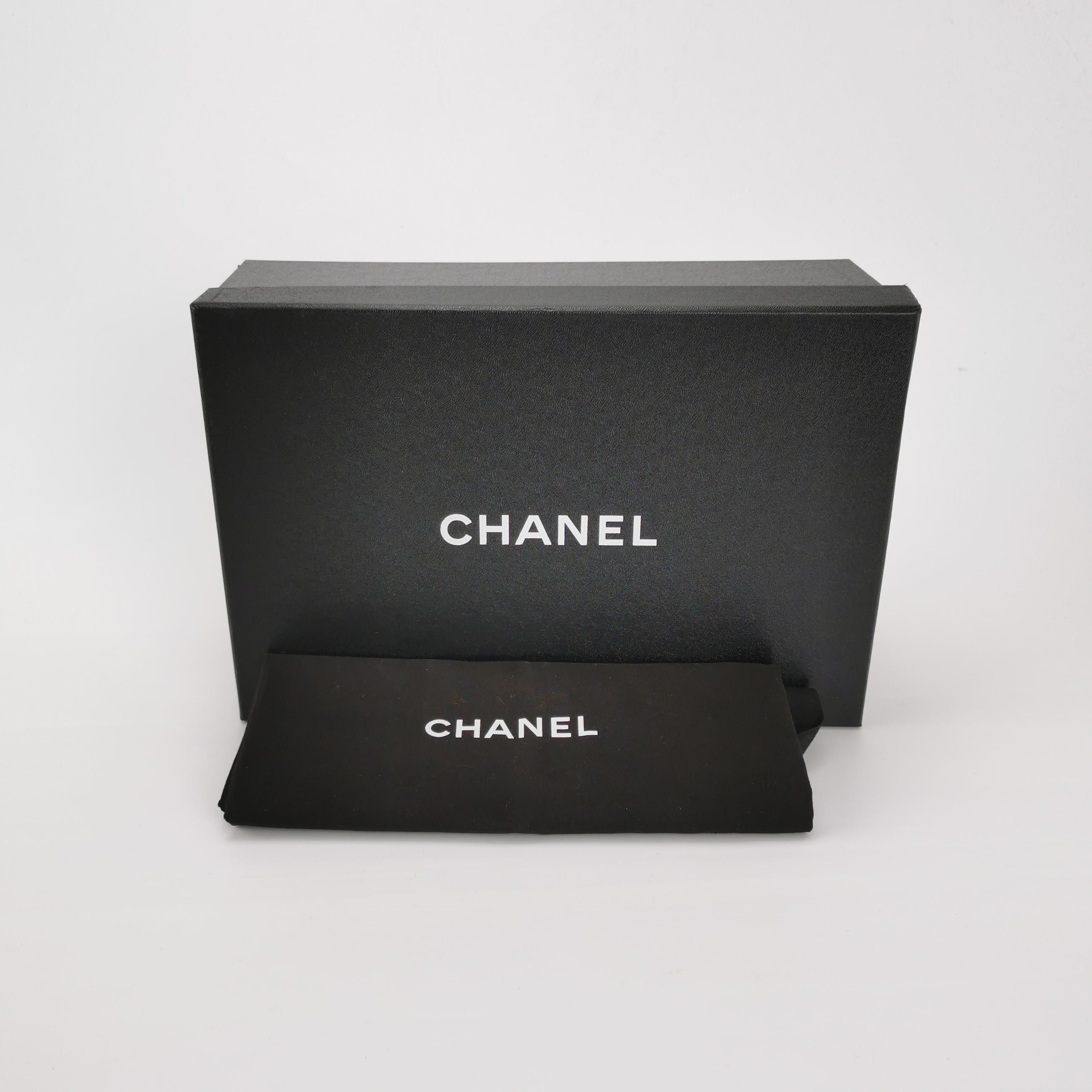 Chanel Chanel Women 5 Flats Size US 5 / IT 35 - 6 Thumbnail