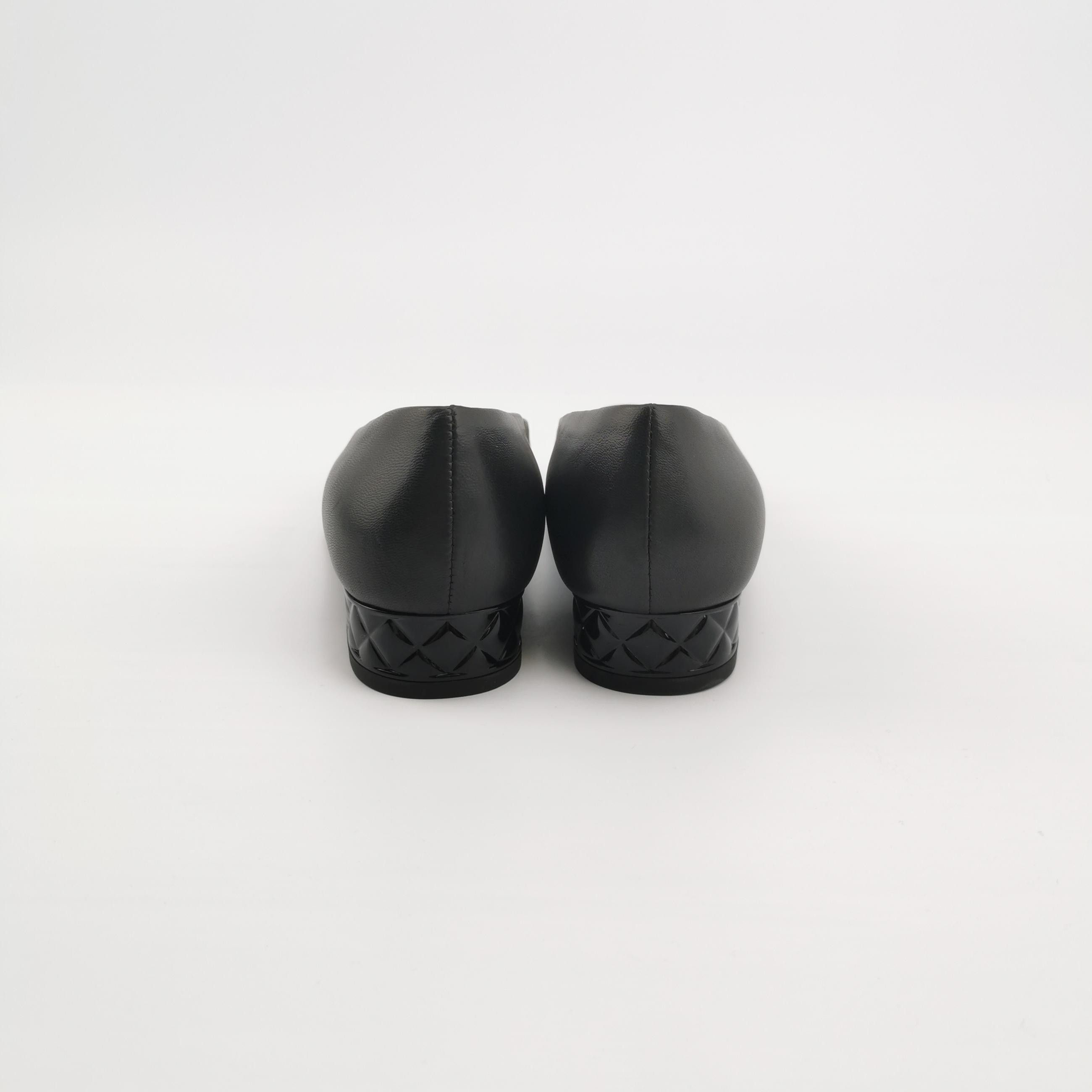 Chanel Chanel Women 5-5 Flats Size US 5.5 / IT 35.5 - 4 Thumbnail