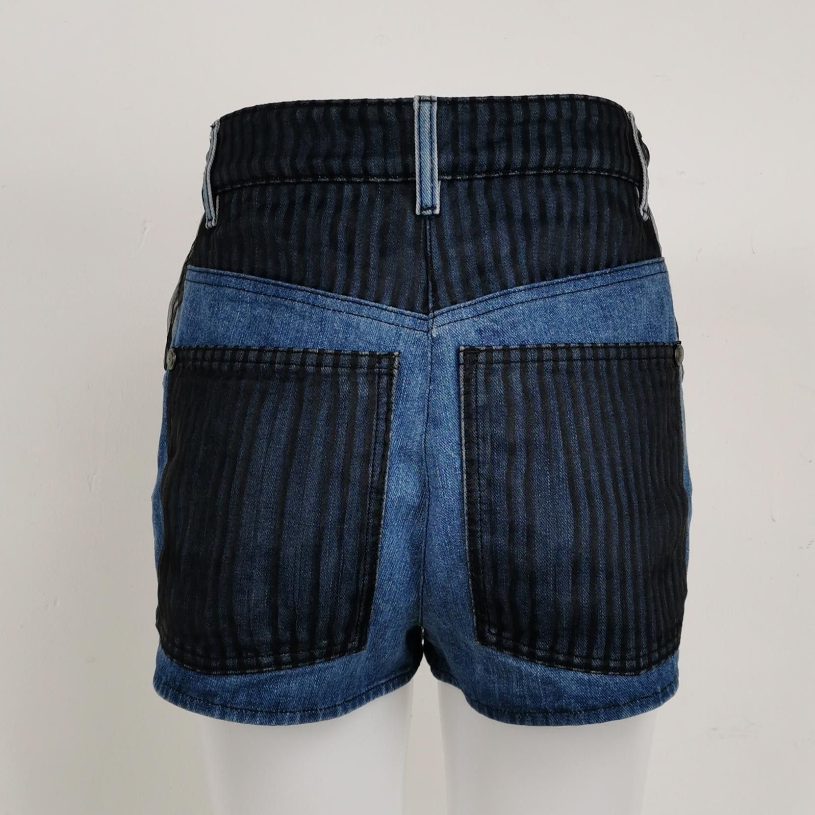 Chanel Chanel Women 36 Shorts Size 36" / US 14 / IT 50 - 2 Thumbnail