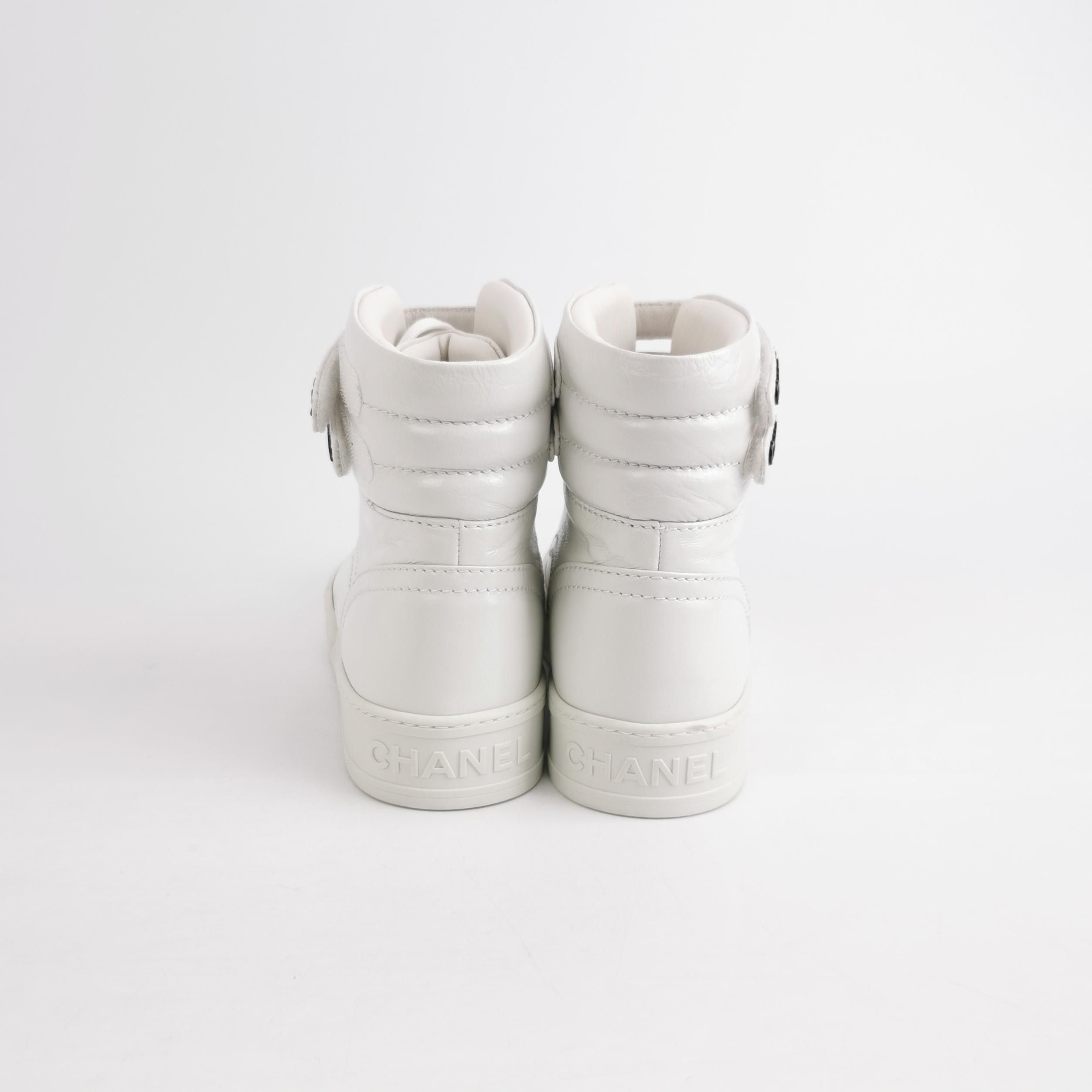 Chanel Chanel Women 9 Lowtop Sneakers Size US 9 / IT 39 - 4 Thumbnail