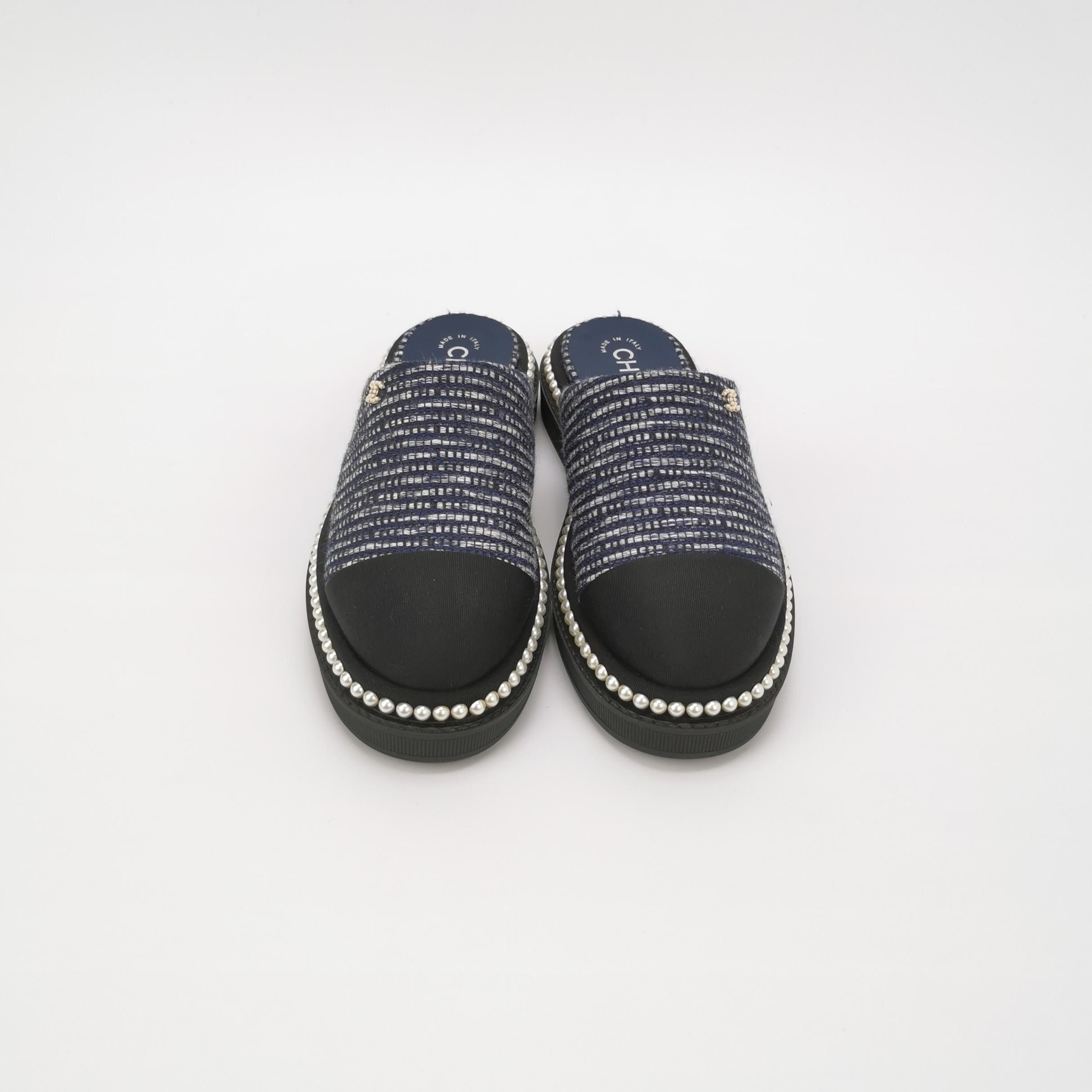 Chanel Chanel Women 5 Sandals Size US 5 / IT 35 - 3 Thumbnail