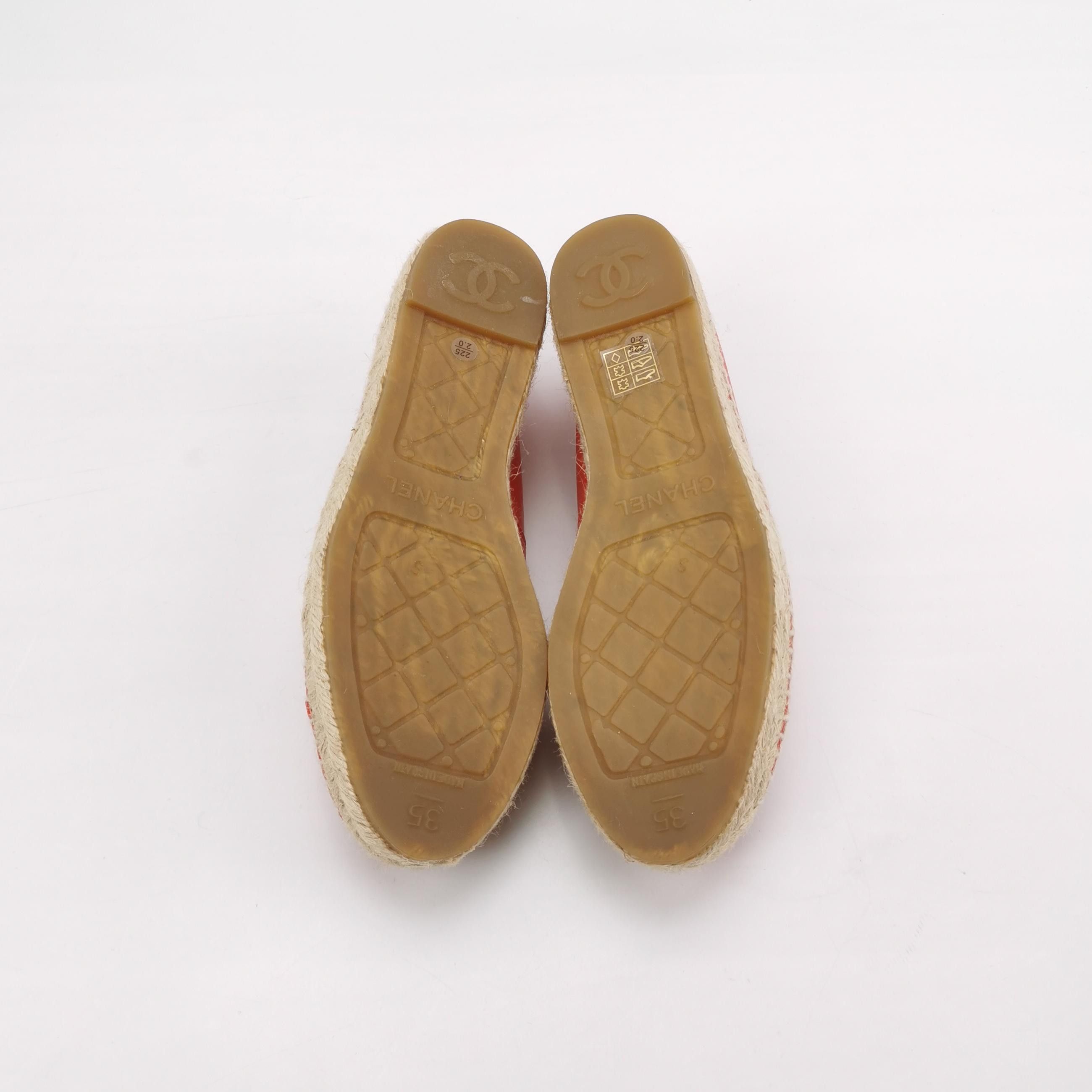 Chanel Chanel Women 5 Flats Size US 5 / IT 35 - 5 Thumbnail