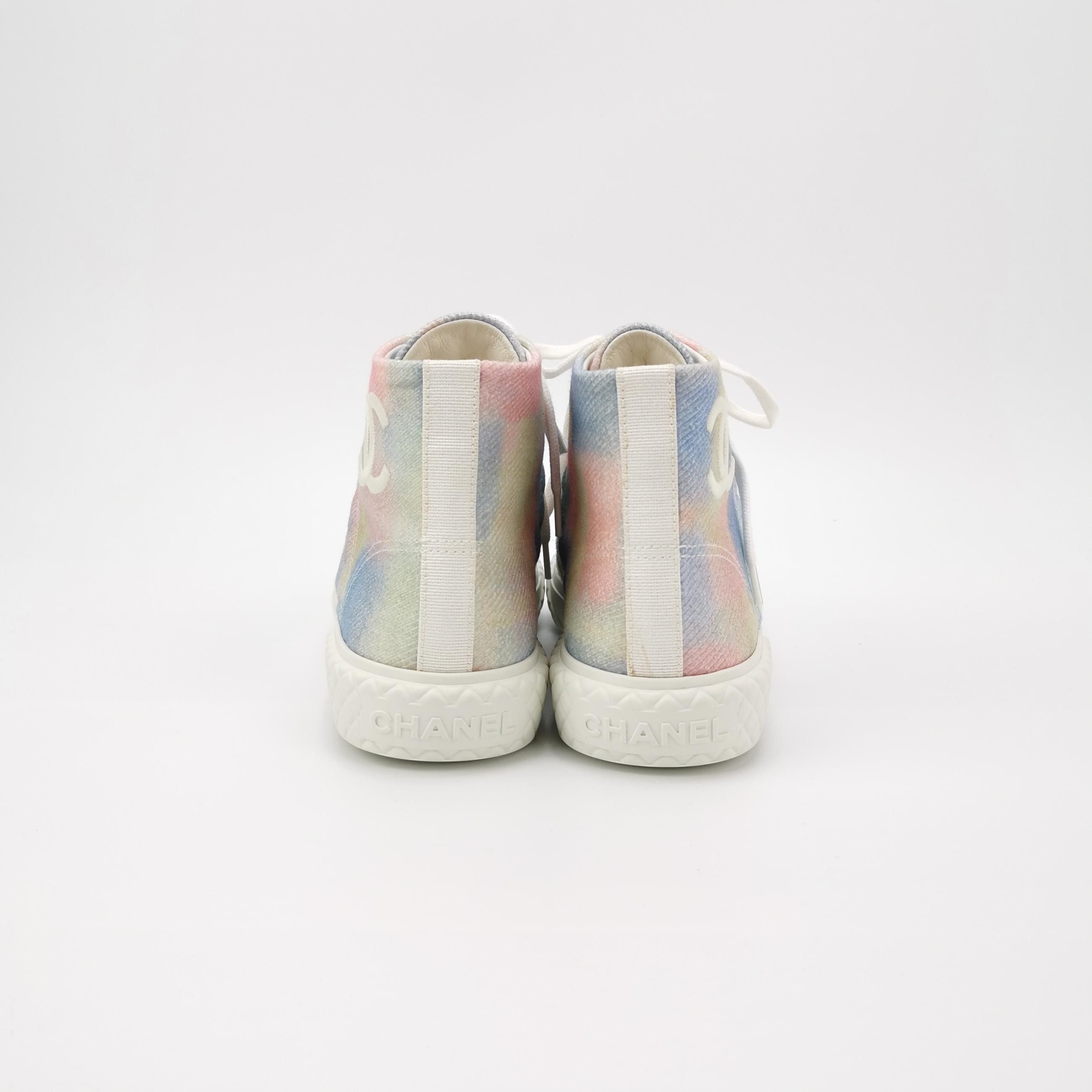 Chanel Chanel Women 8-5 Lowtop Sneakers Size US 8.5 / IT 38.5 - 4 Thumbnail