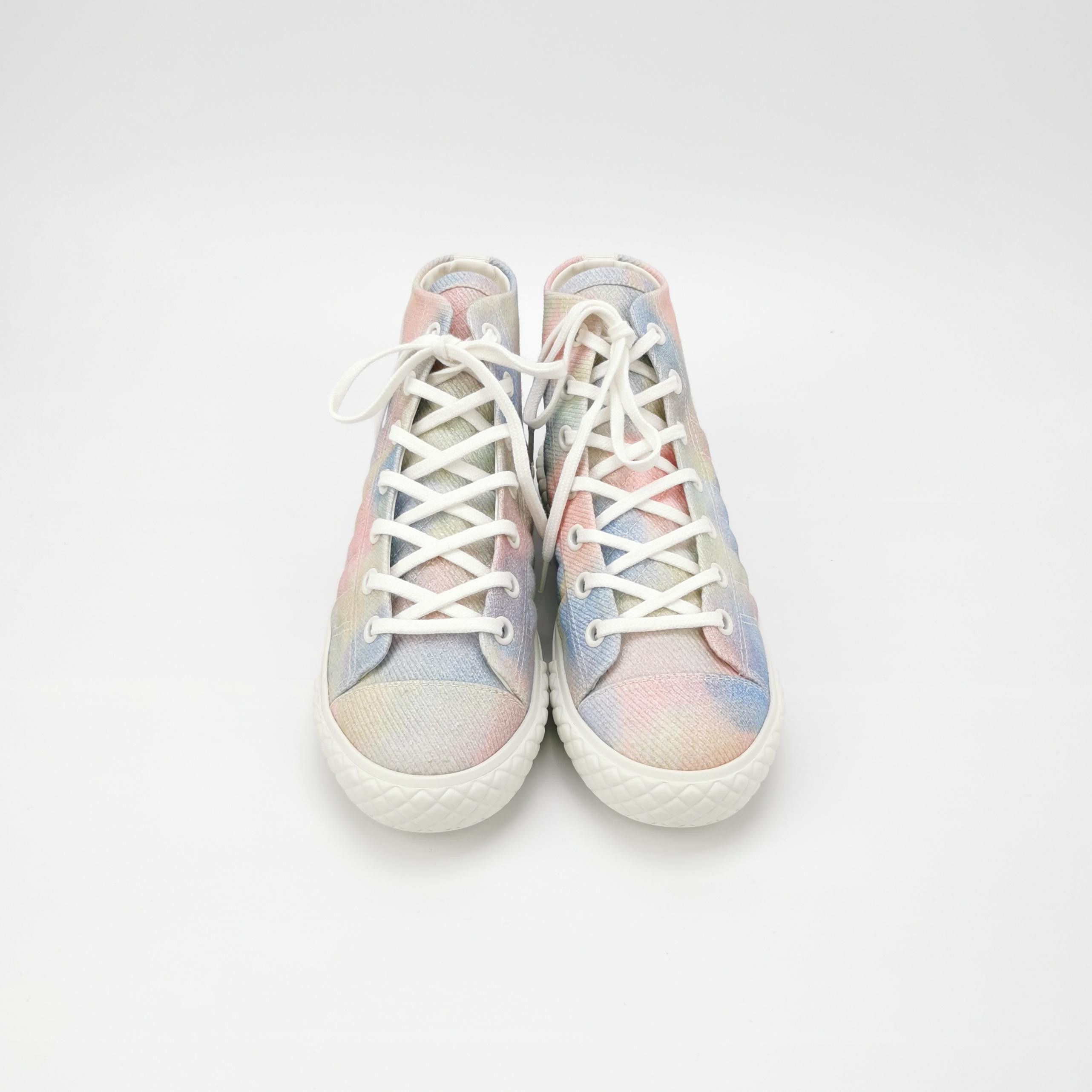 Chanel Chanel Women 8-5 Lowtop Sneakers Size US 8.5 / IT 38.5 - 3 Thumbnail