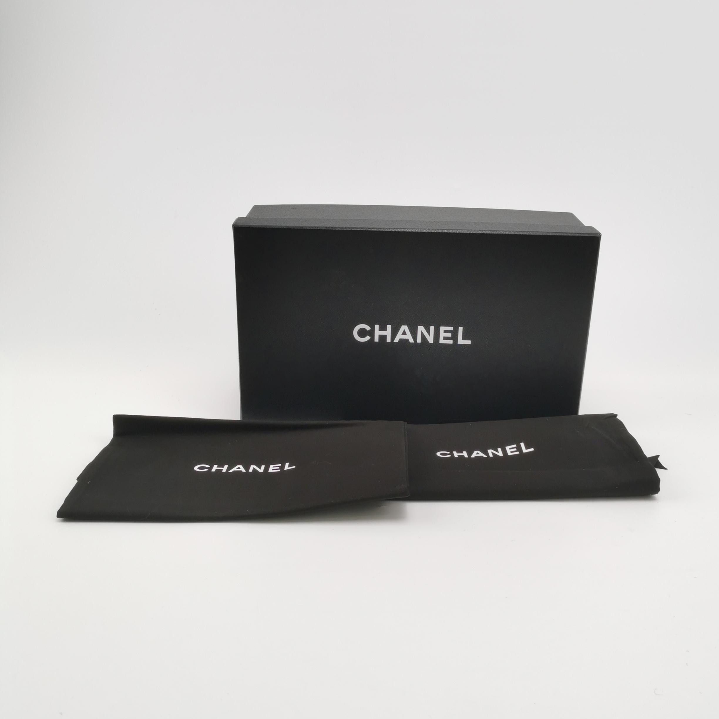 Chanel Chanel Women 5 Flats Size US 5 / IT 35 - 6 Thumbnail