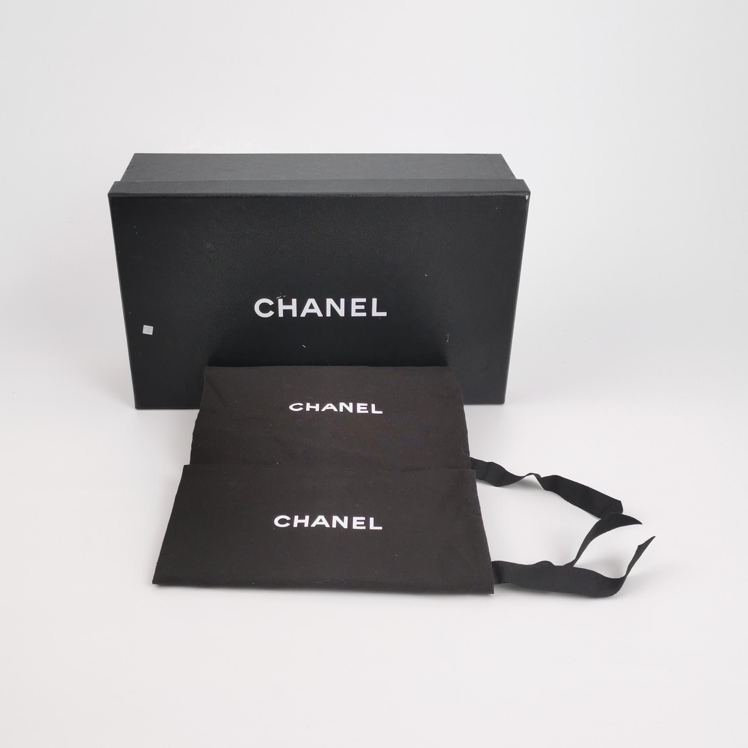 Chanel Chanel Women 5-5 Flats Size US 5.5 / IT 35.5 - 6 Thumbnail