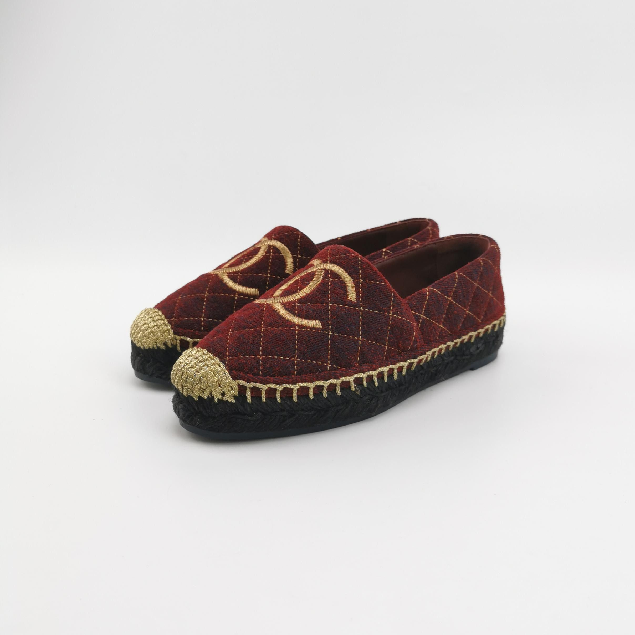 Chanel Chanel Women 5 Flats Size US 5 / IT 35 - 2 Thumbnail