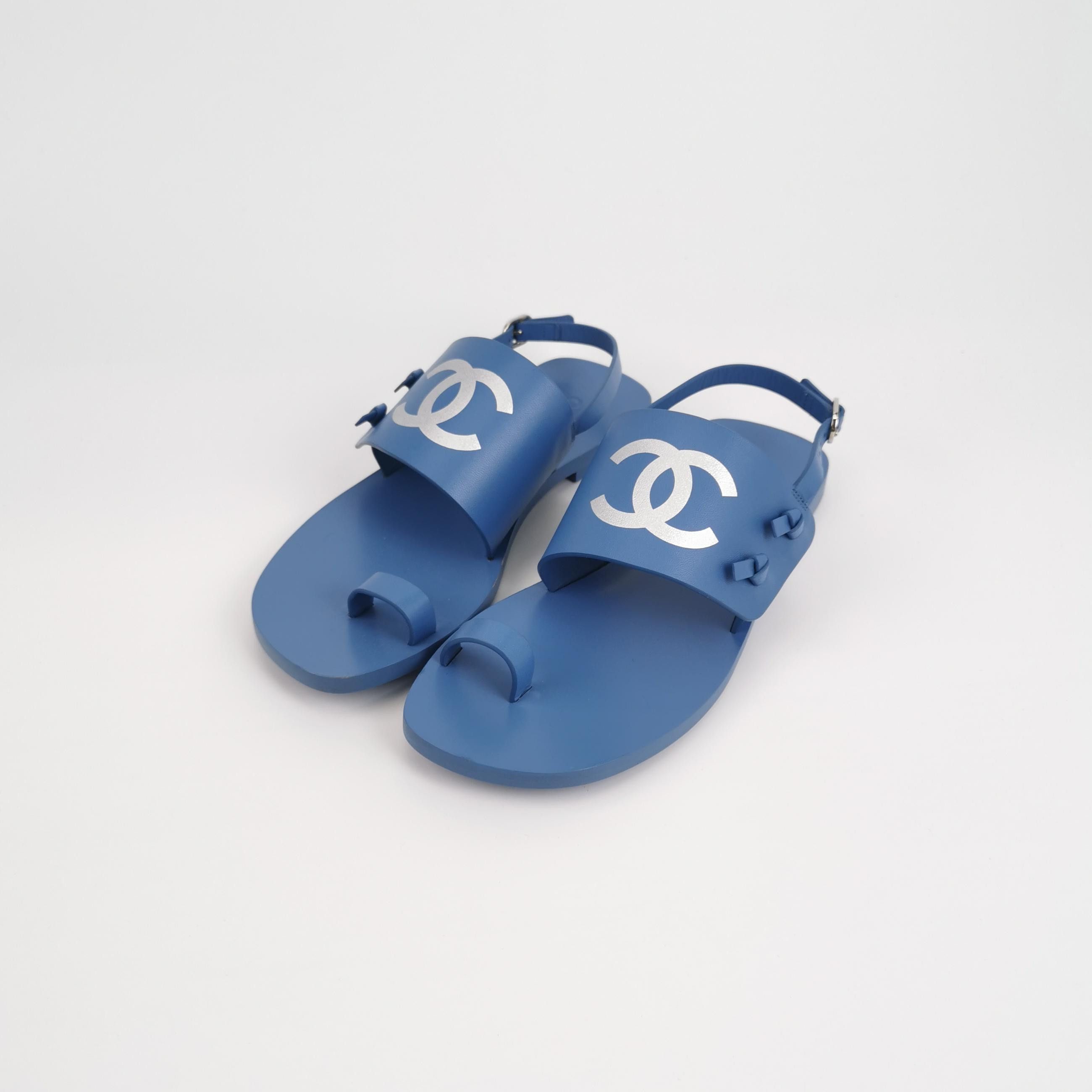 Chanel Chanel Women 5 Sandals Size US 5 / IT 35 - 2 Thumbnail
