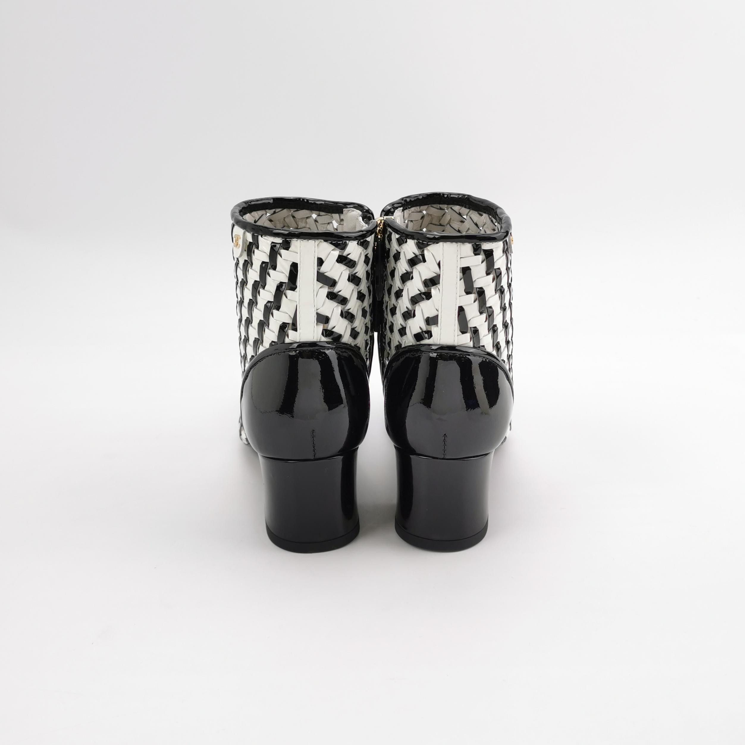 Chanel Chanel Women 5-5 Boots Size US 5.5 / IT 35.5 - 4 Thumbnail