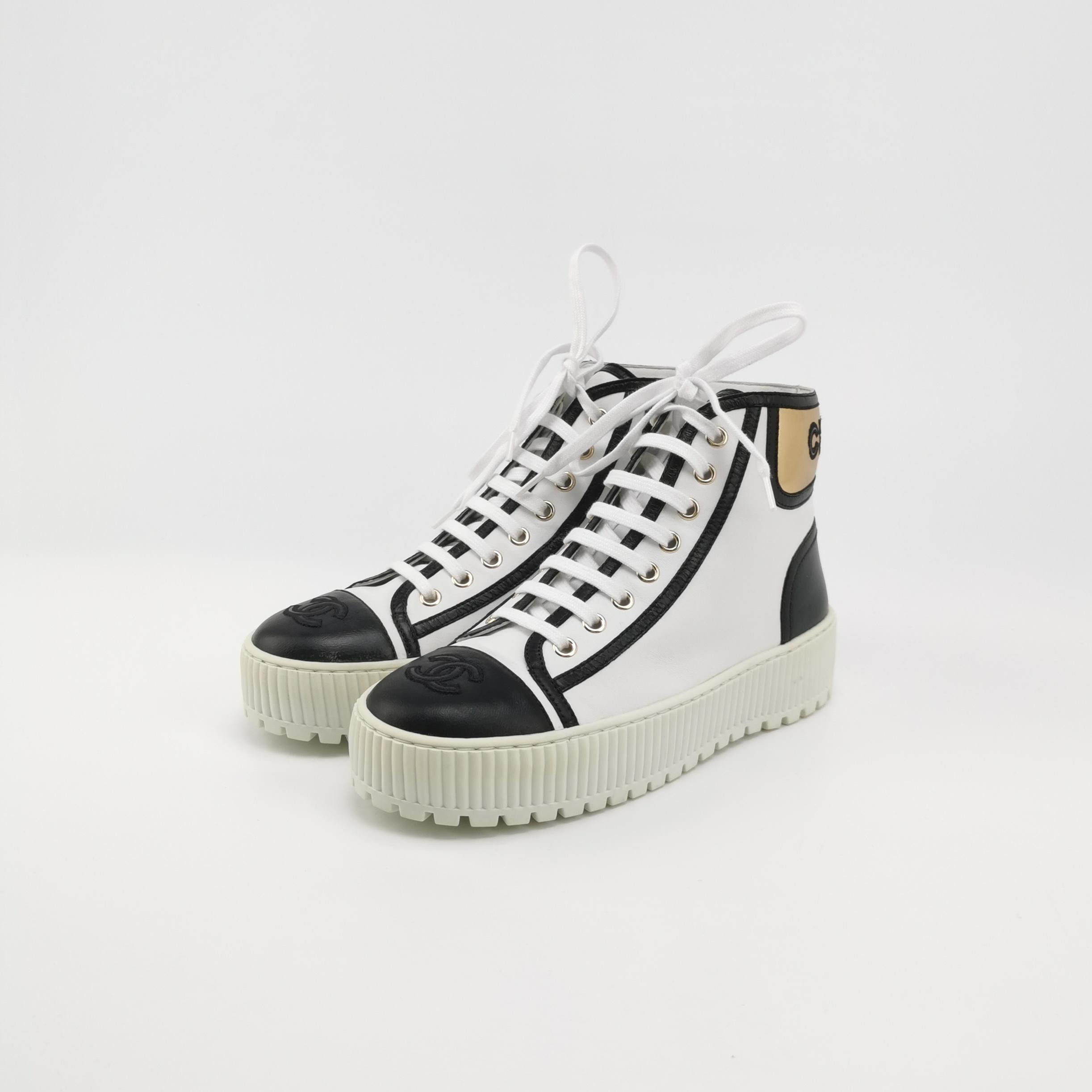 Chanel Chanel Women 6 Lowtop Sneakers Size US 6 / IT 36 - 2 Thumbnail
