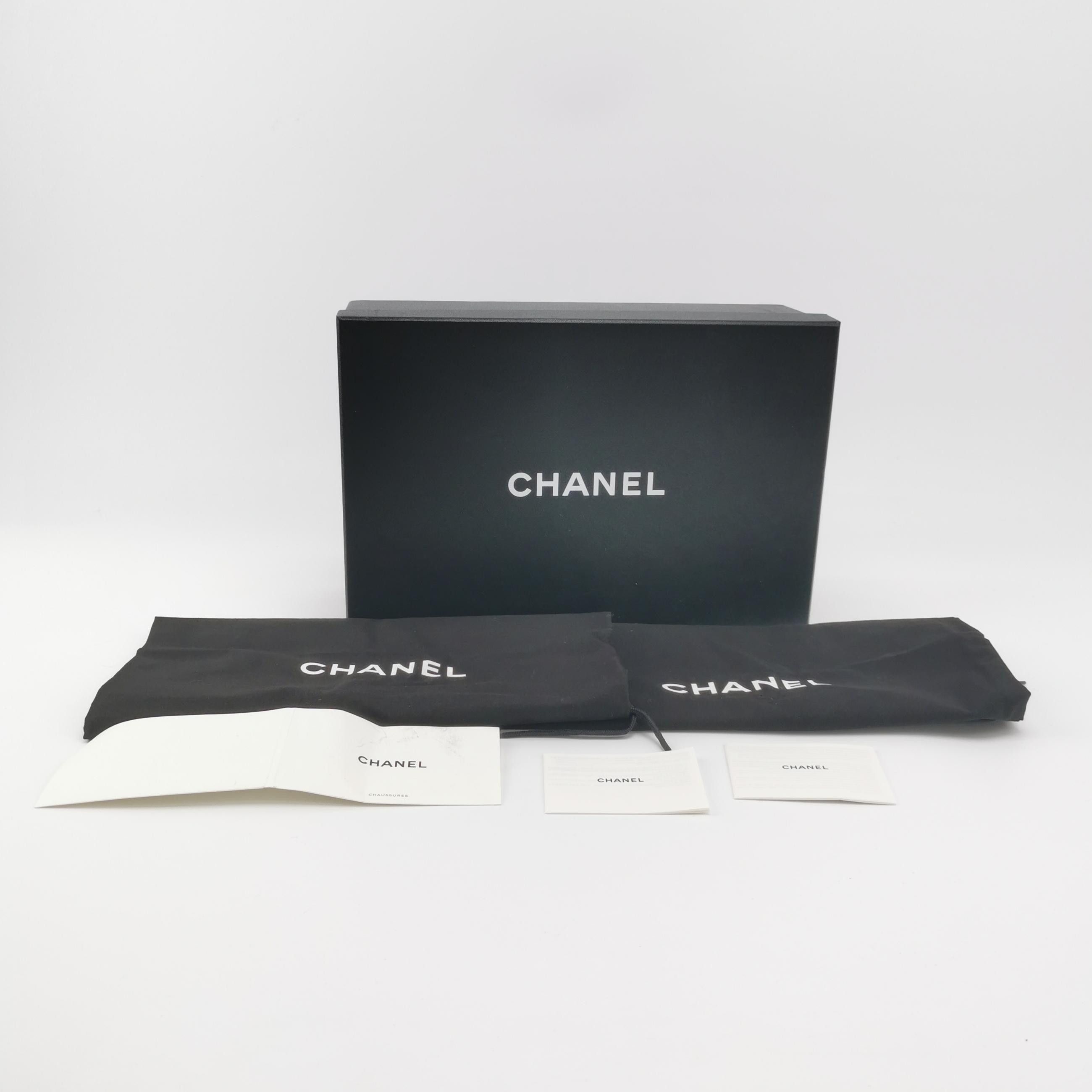 Chanel Chanel Women 5-5 Flats Size US 5.5 / IT 35.5 - 6 Thumbnail