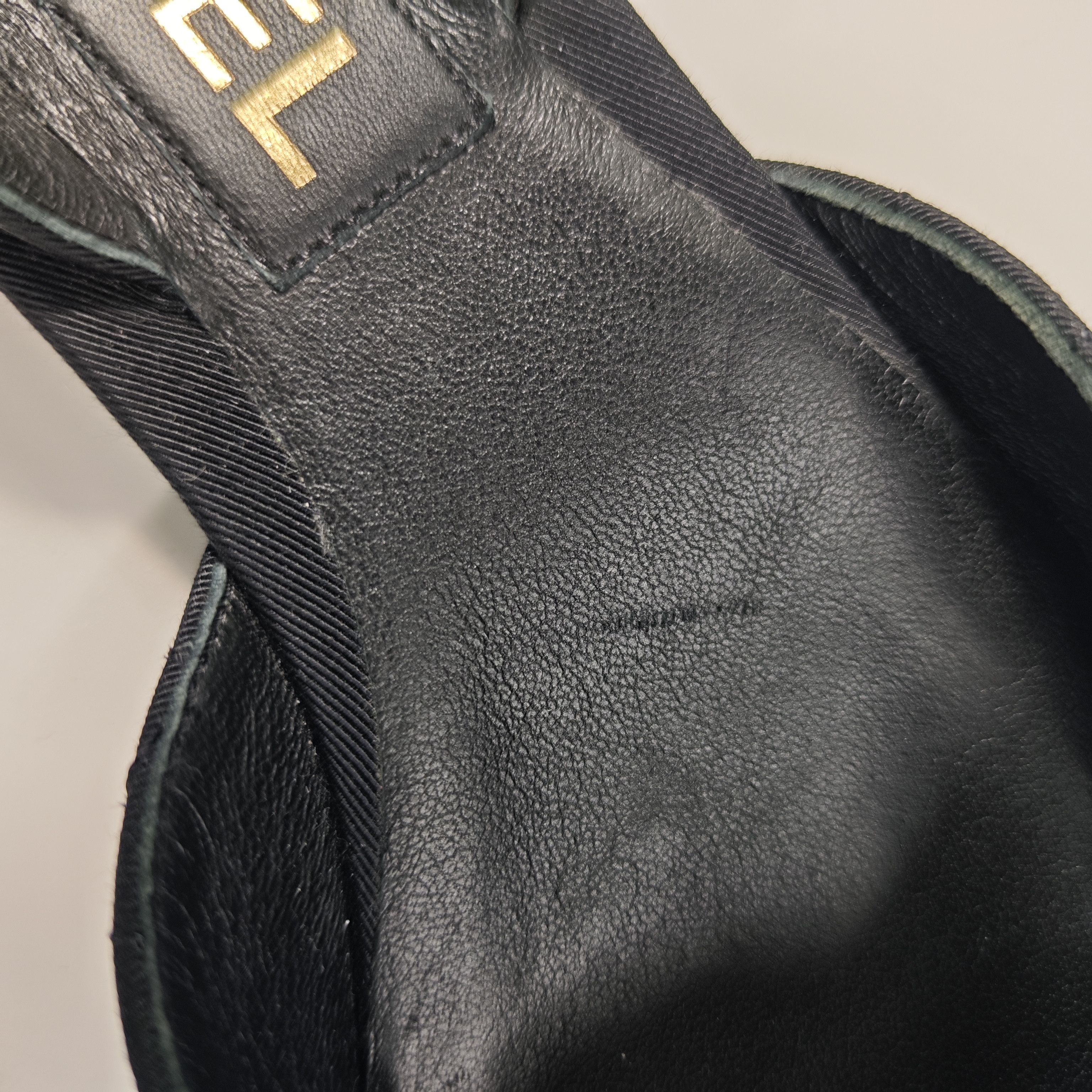 Chanel Chanel Women 6-5 Flats Size US 6.5 / IT 36.5 - 14 Thumbnail