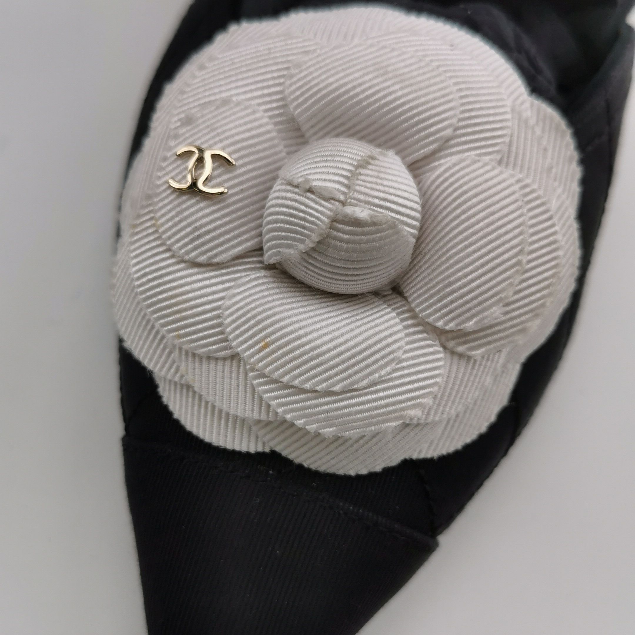 Chanel Chanel Women 6-5 Flats Size US 6.5 / IT 36.5 - 7 Thumbnail