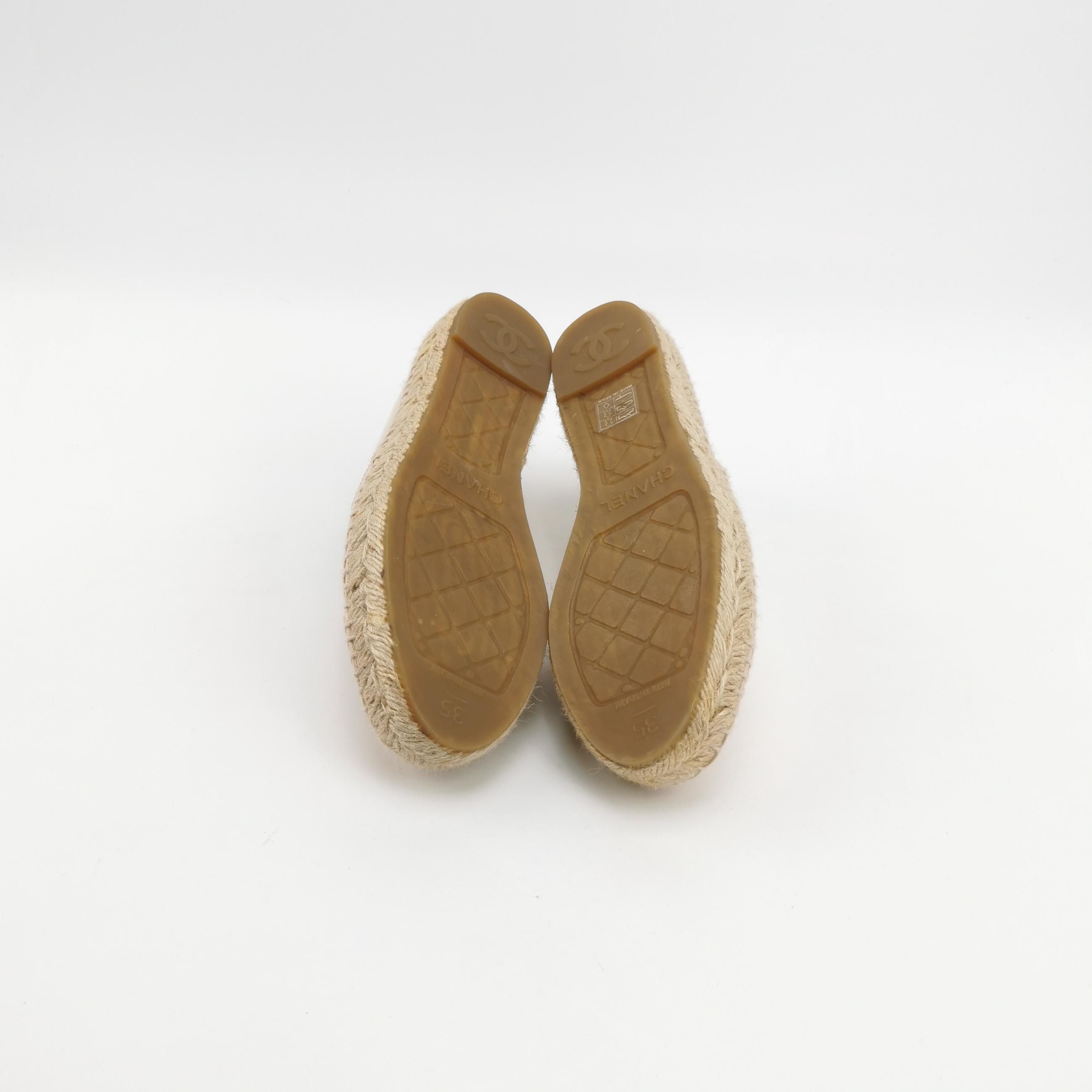 Chanel Chanel Women 5 Flats Size US 5 / IT 35 - 5 Thumbnail