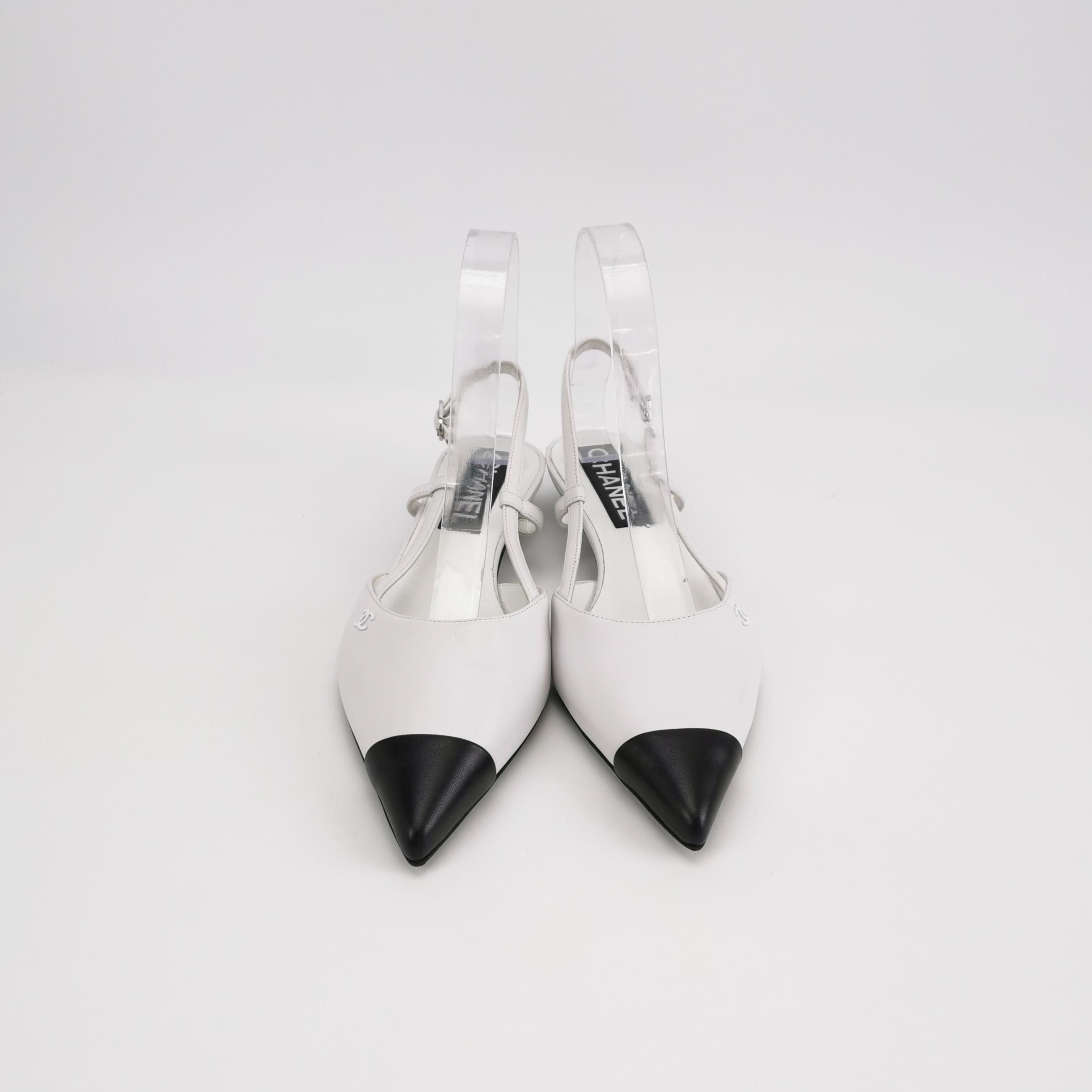 Chanel Chanel Women 5-5 Flats Size US 5.5 / IT 35.5 - 3 Thumbnail