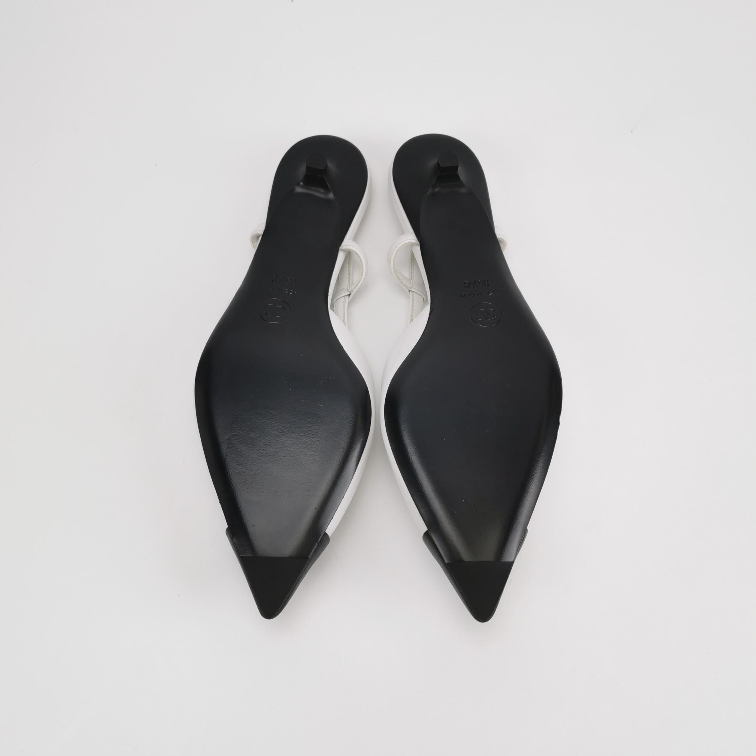 Chanel Chanel Women 5-5 Flats Size US 5.5 / IT 35.5 - 5 Thumbnail