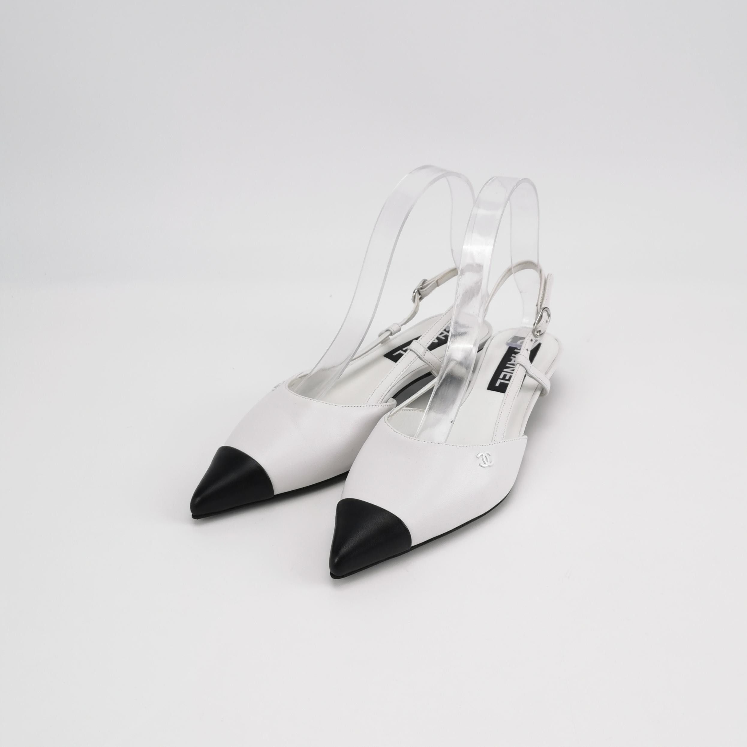 Chanel Chanel Women 5-5 Flats Size US 5.5 / IT 35.5 - 2 Thumbnail
