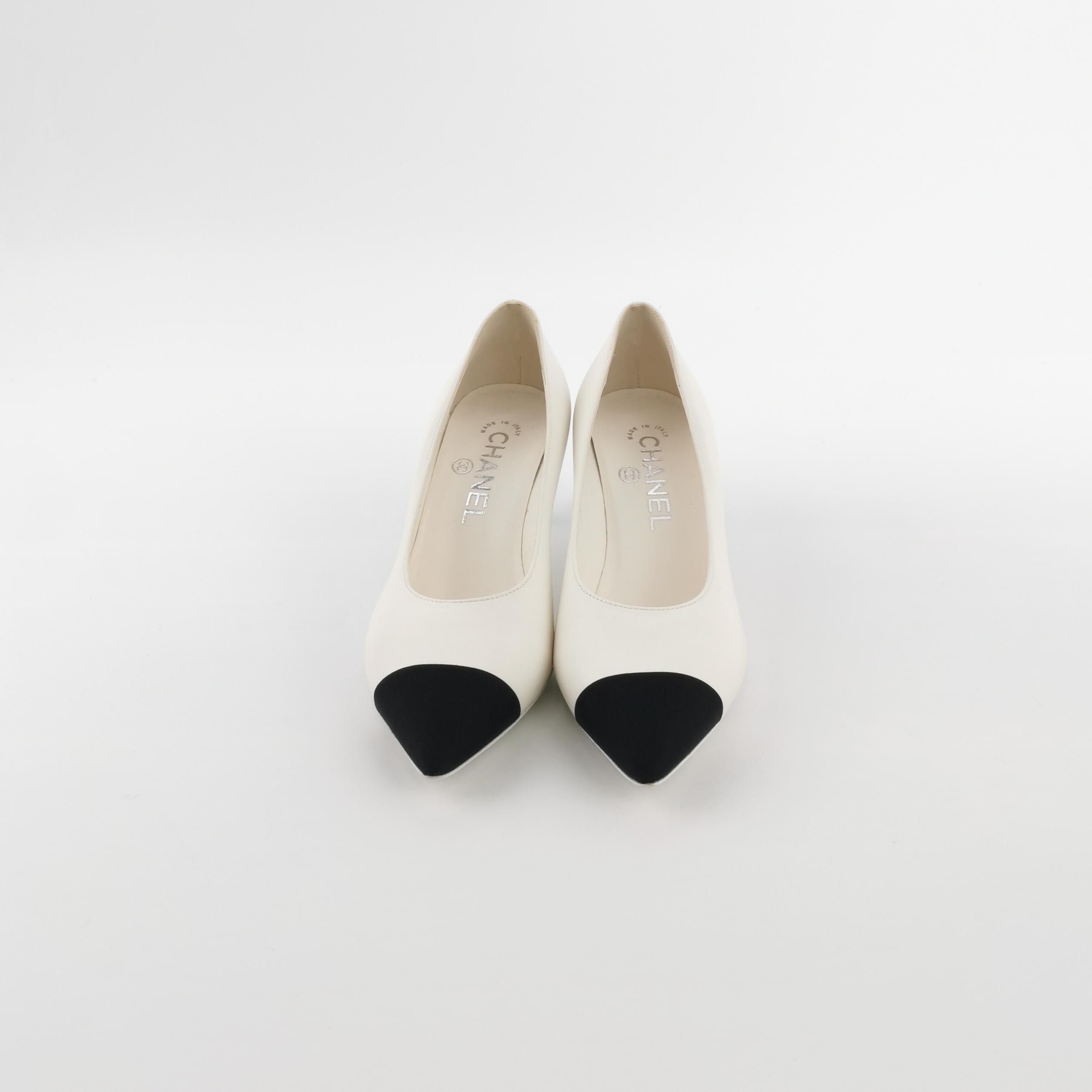 Chanel Chanel Women 5-5 Heels Size US 5.5 / IT 35.5 - 3 Thumbnail