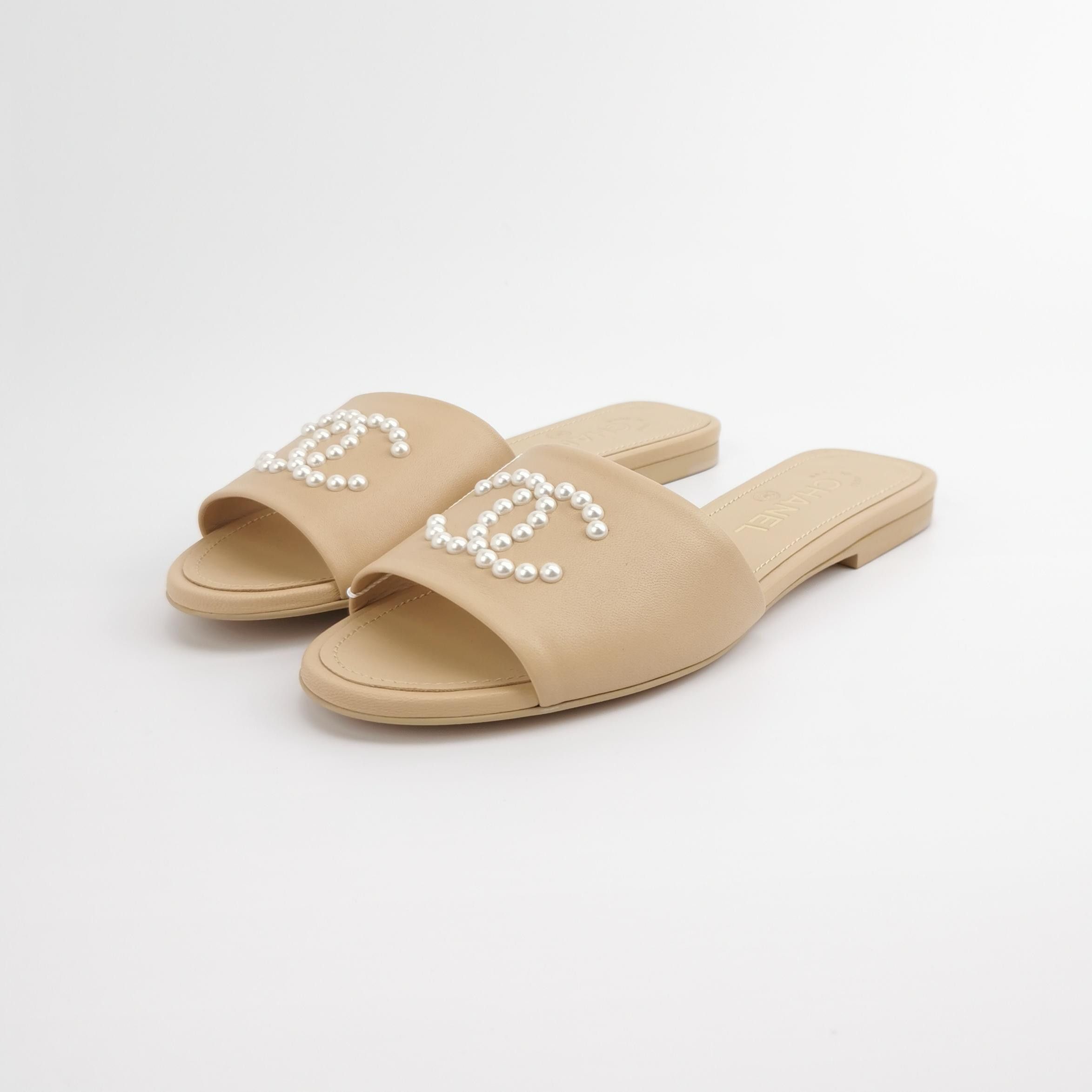 Chanel Chanel Women 7-5 Sandals Size US 7.5 / IT 37.5 - 2 Thumbnail