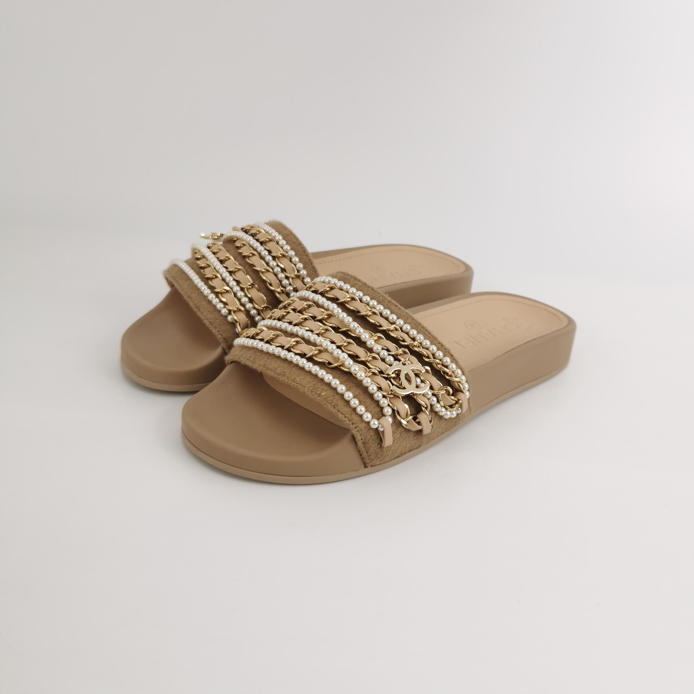 Chanel Chanel Women 6 Sandals Size US 6 / IT 36 - 2 Thumbnail