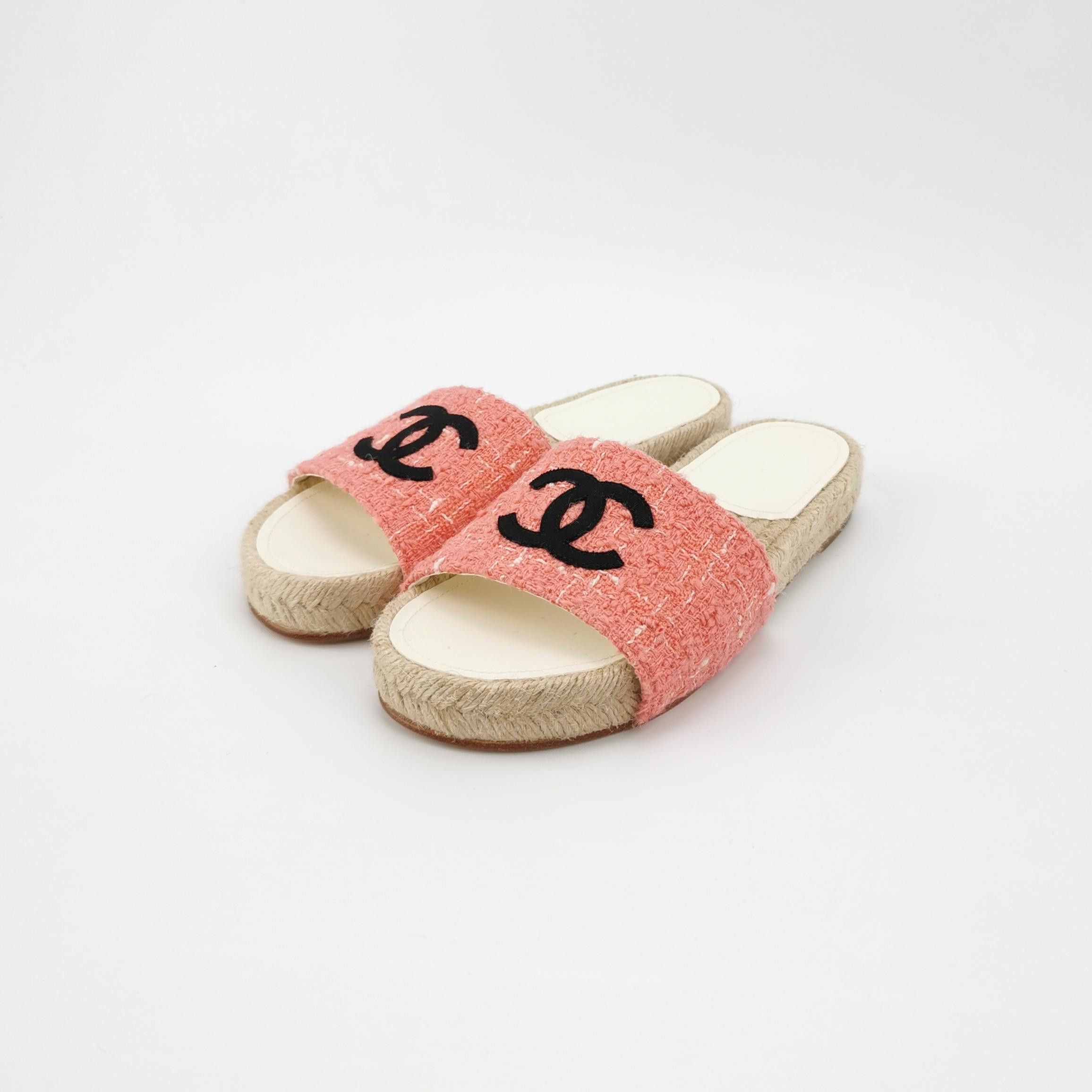 Chanel Chanel Women 6 Sandals Size US 6 / IT 36 - 2 Thumbnail