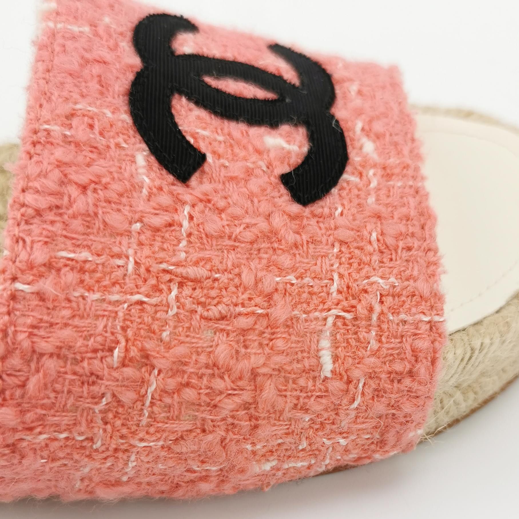 Chanel Chanel Women 6 Sandals Size US 6 / IT 36 - 6 Thumbnail