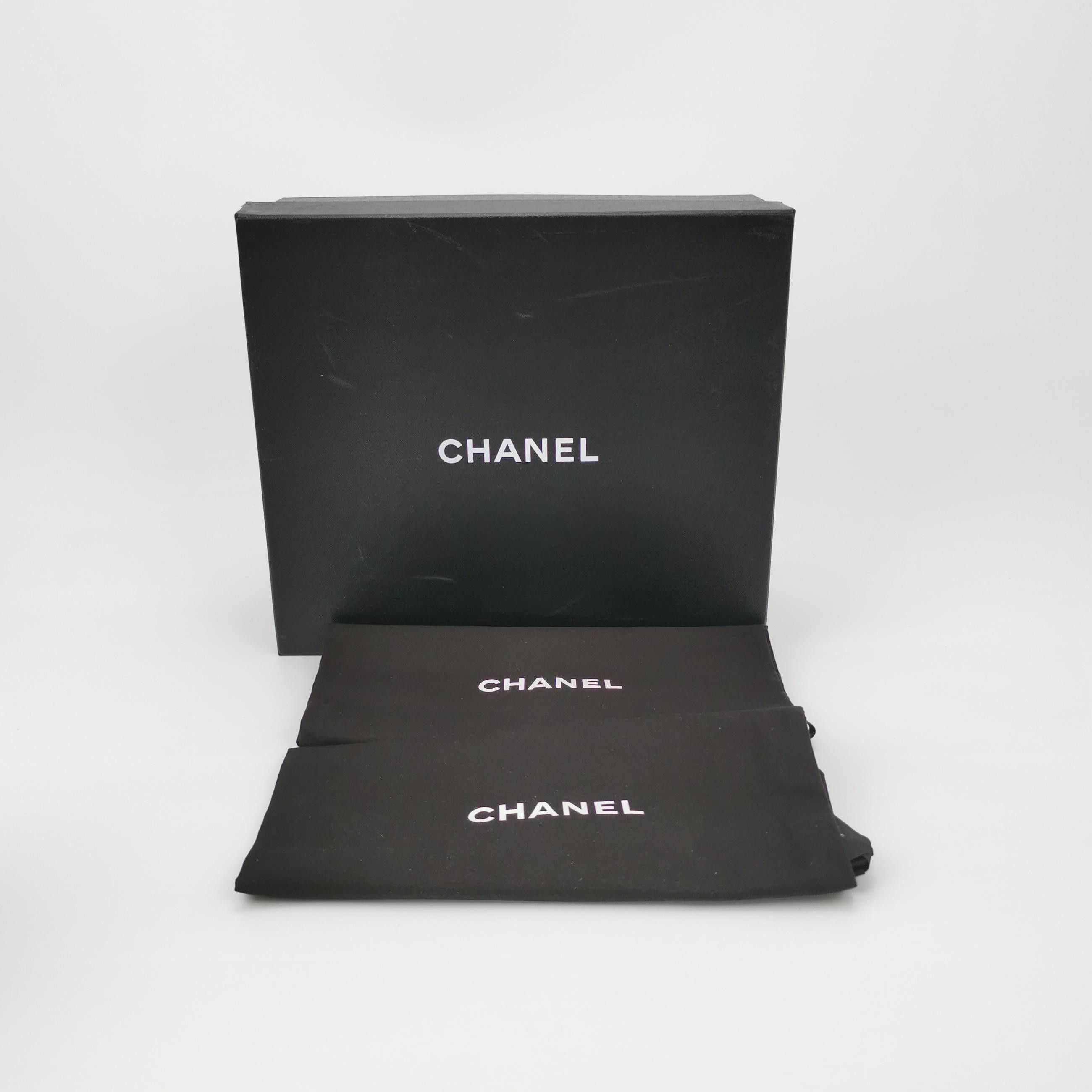 Chanel Chanel Women 7 Boots Size US 7 / IT 37 - 6 Thumbnail