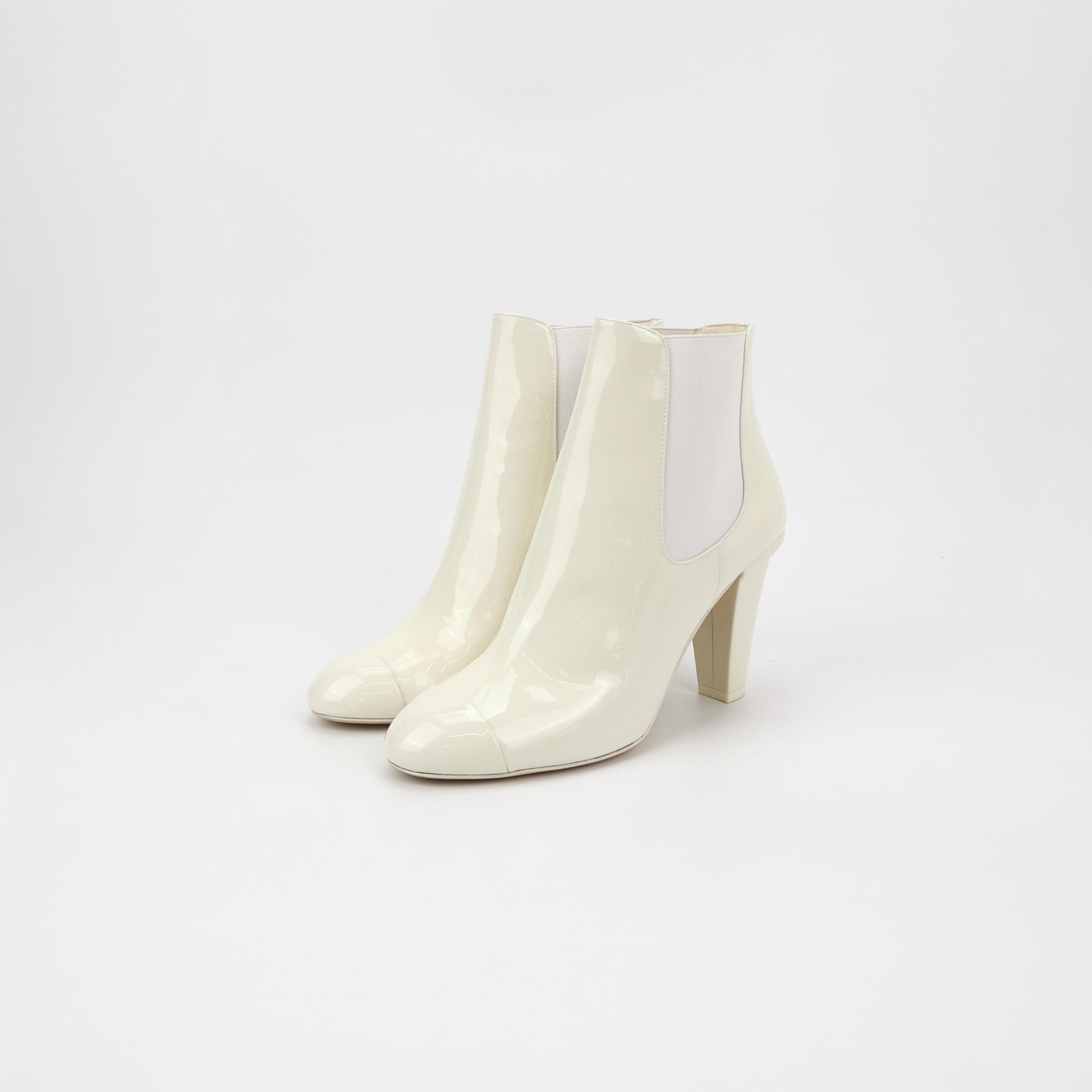 Chanel Chanel Women 7 Boots Size US 7 / IT 37 - 2 Thumbnail