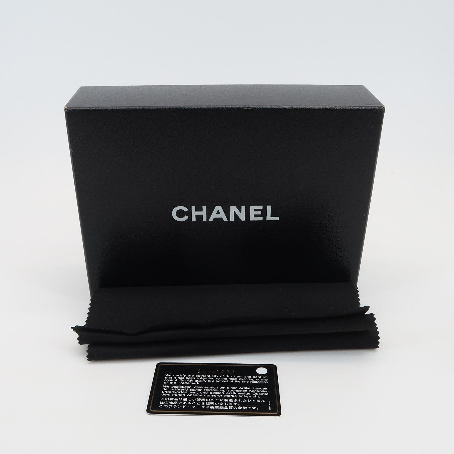 Chanel Chanel Women os Clutches Size ONE SIZE - 8 Thumbnail