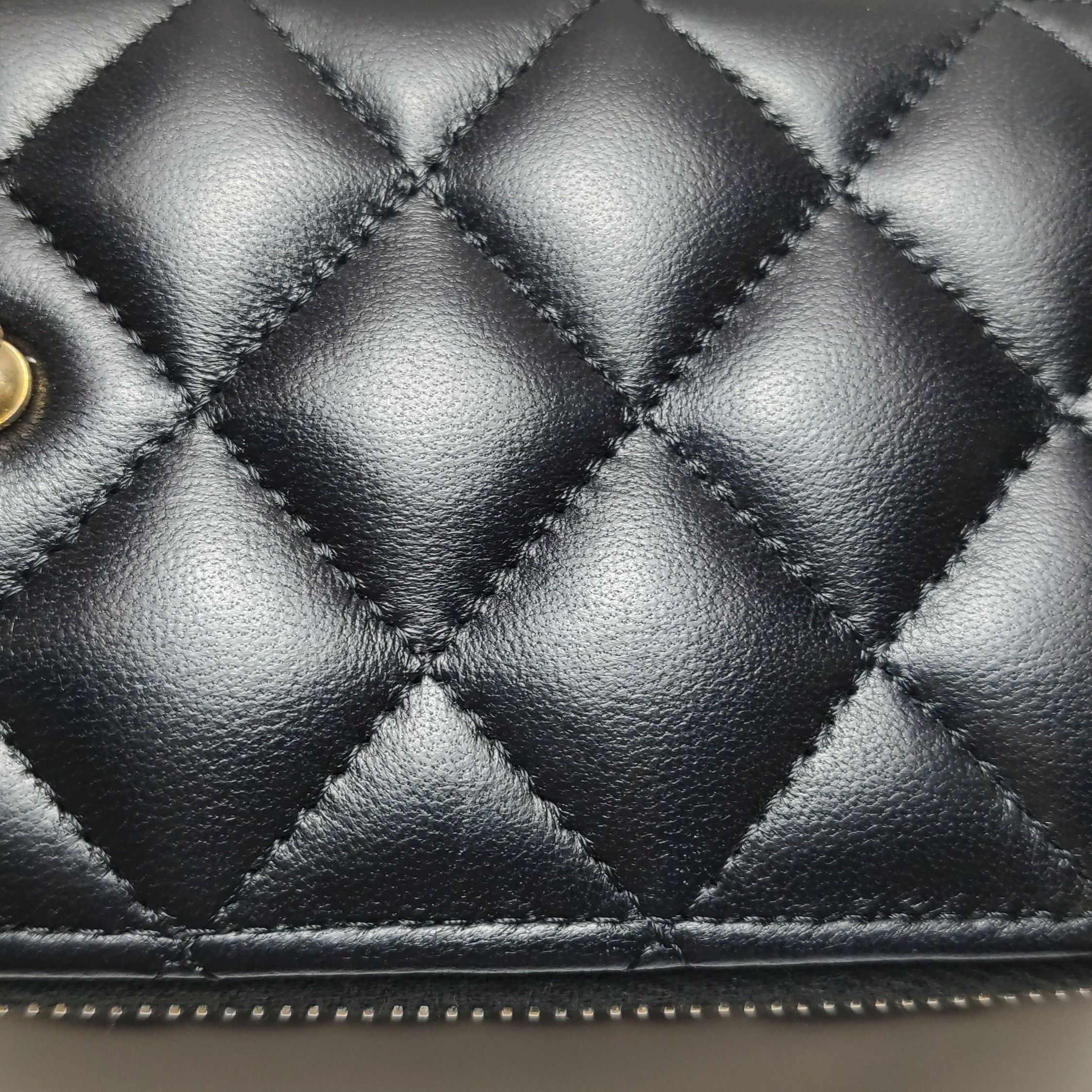 Chanel Chanel Women os Crossbody Bags Size ONE SIZE - 16 Thumbnail