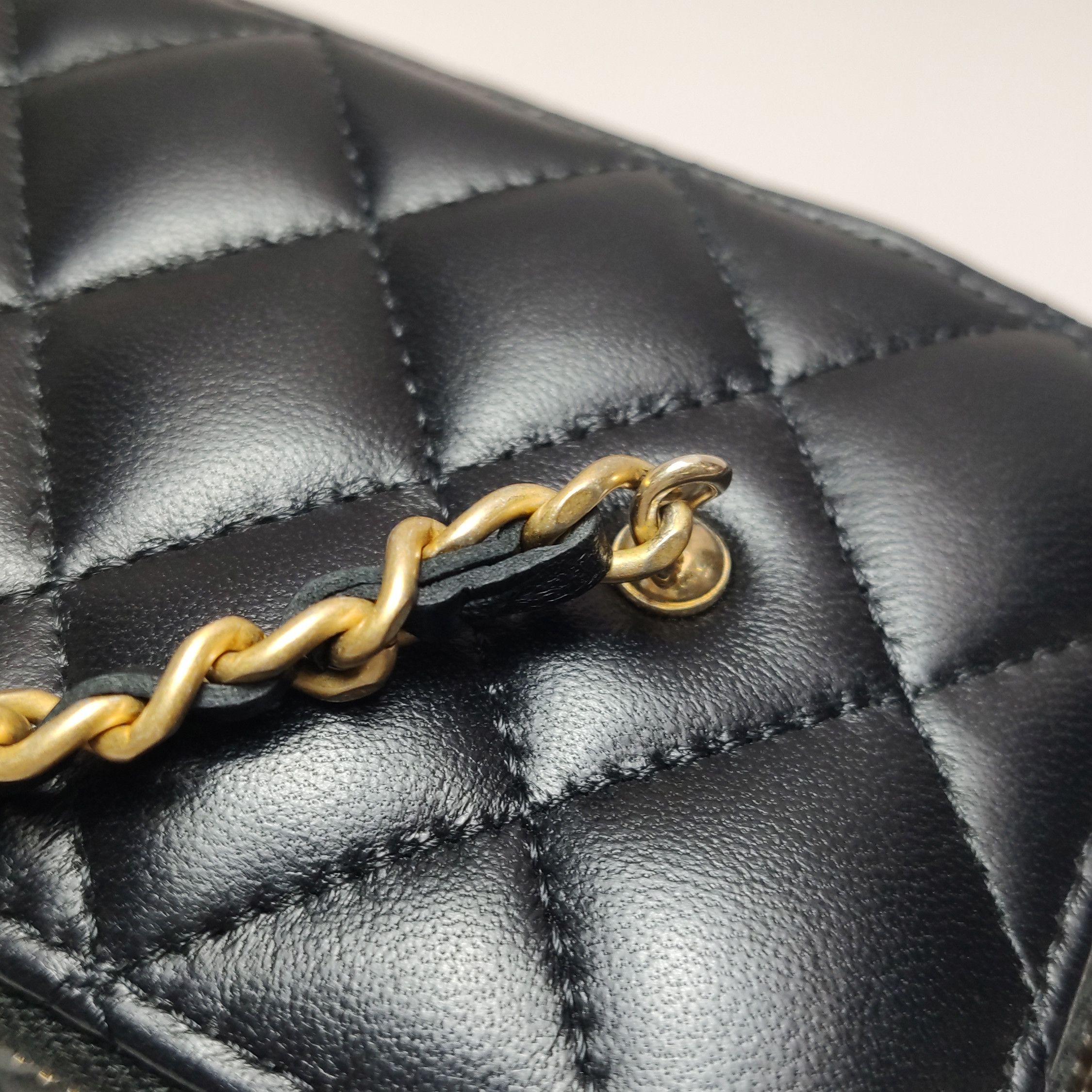 Chanel Chanel Women os Crossbody Bags Size ONE SIZE - 15 Thumbnail
