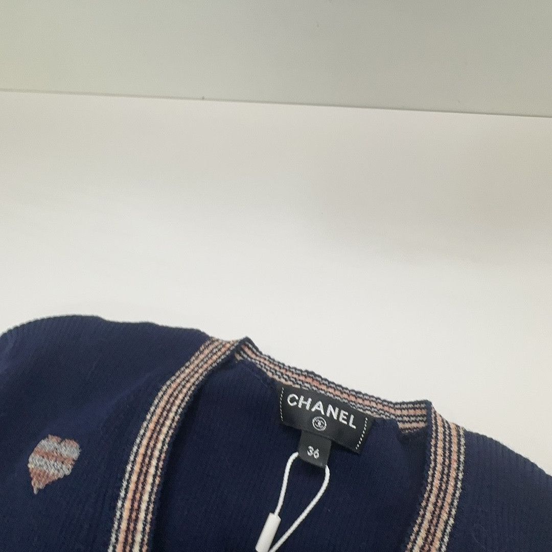 Chanel Chanel Motif Cardigan Size 36 Size XS / US 0-2 / IT 36-38 - 4 Thumbnail