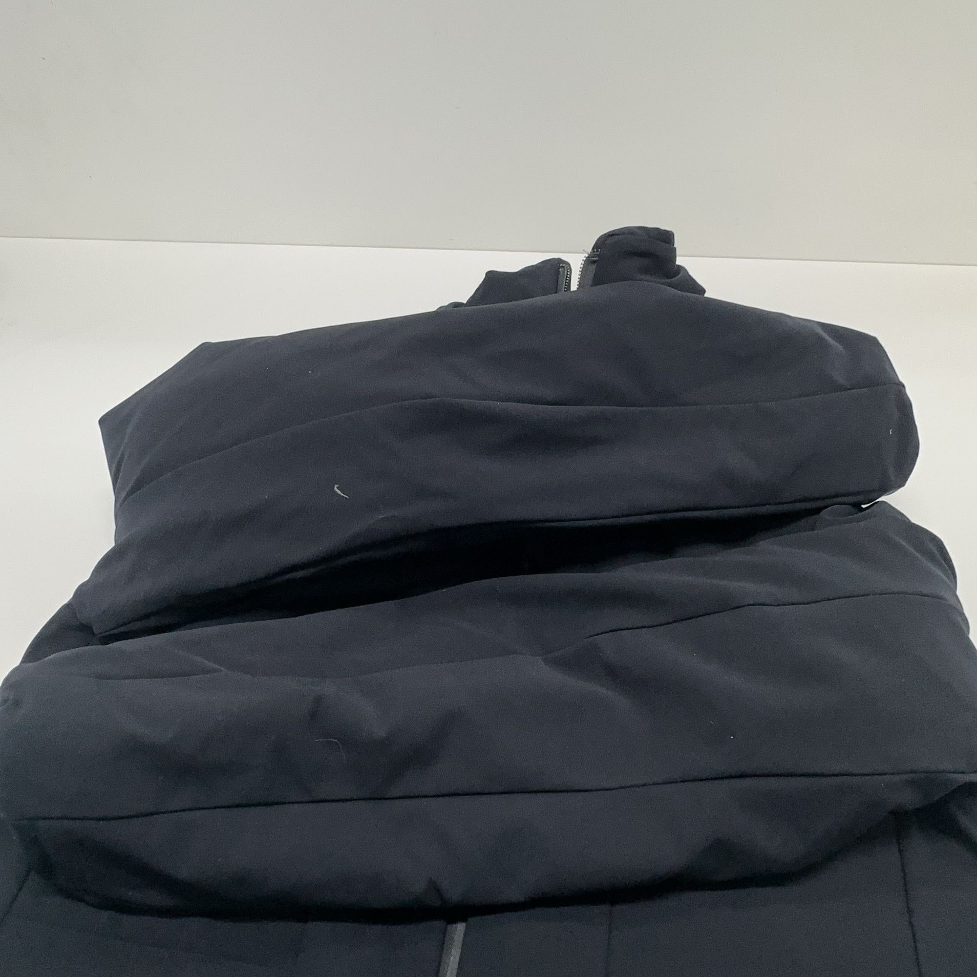 Chanel CHANEL Logo Print Reversible Jacket Size 34 Size XS / US 0-2 / IT 36-38 - 13 Thumbnail