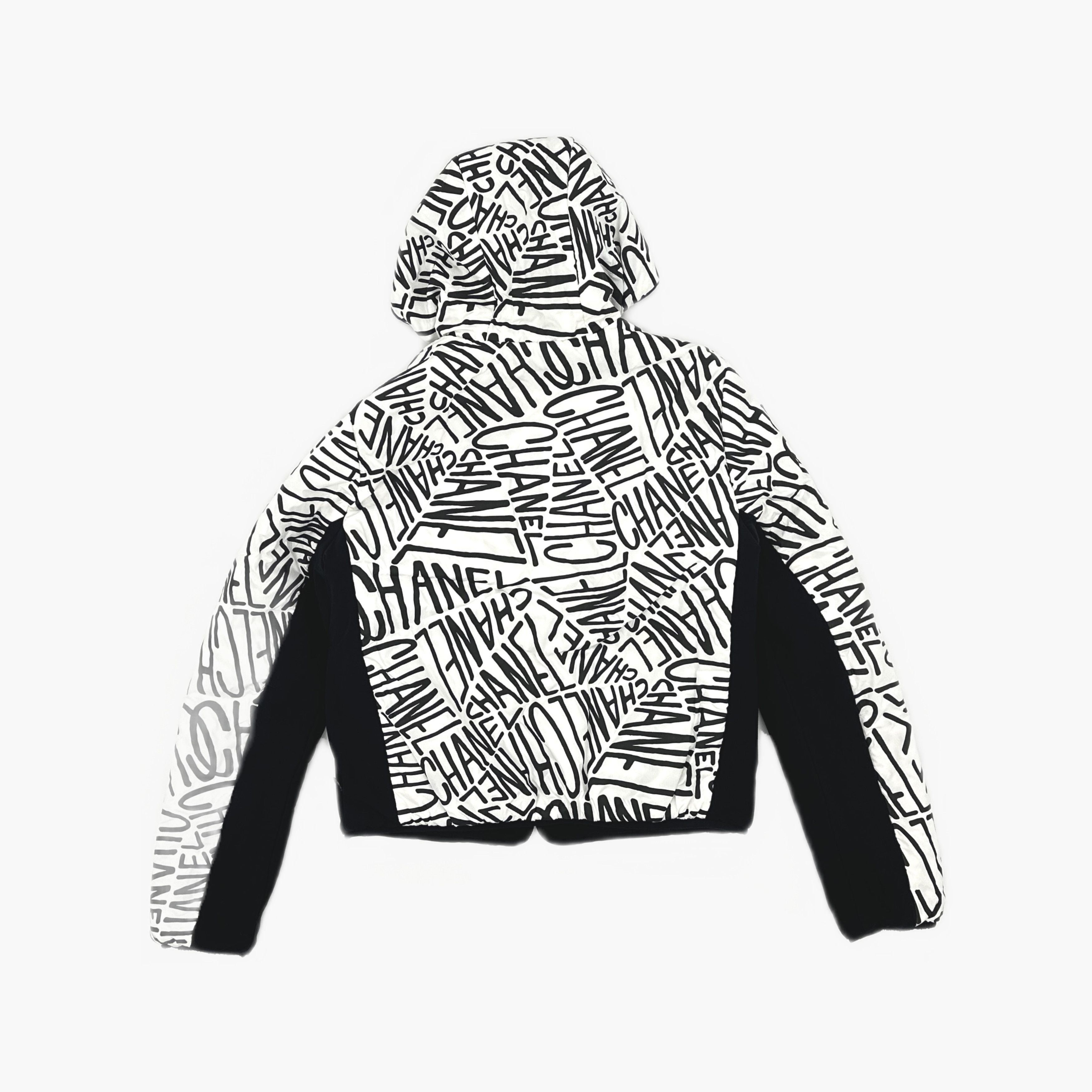 Chanel CHANEL Logo Print Reversible Jacket Size 34 Size XS / US 0-2 / IT 36-38 - 4 Thumbnail