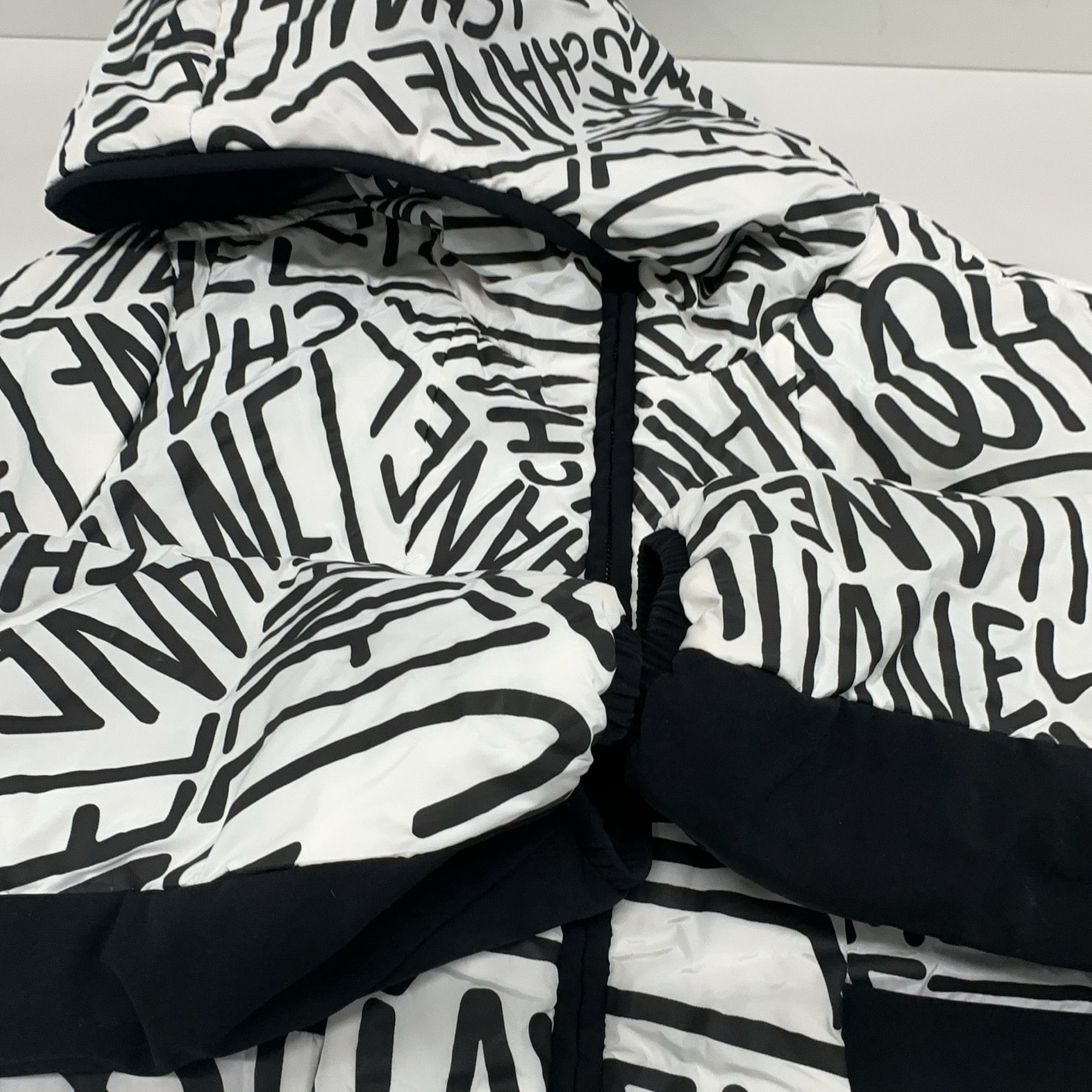 Chanel CHANEL Logo Print Reversible Jacket Size 34 Size XS / US 0-2 / IT 36-38 - 10 Thumbnail