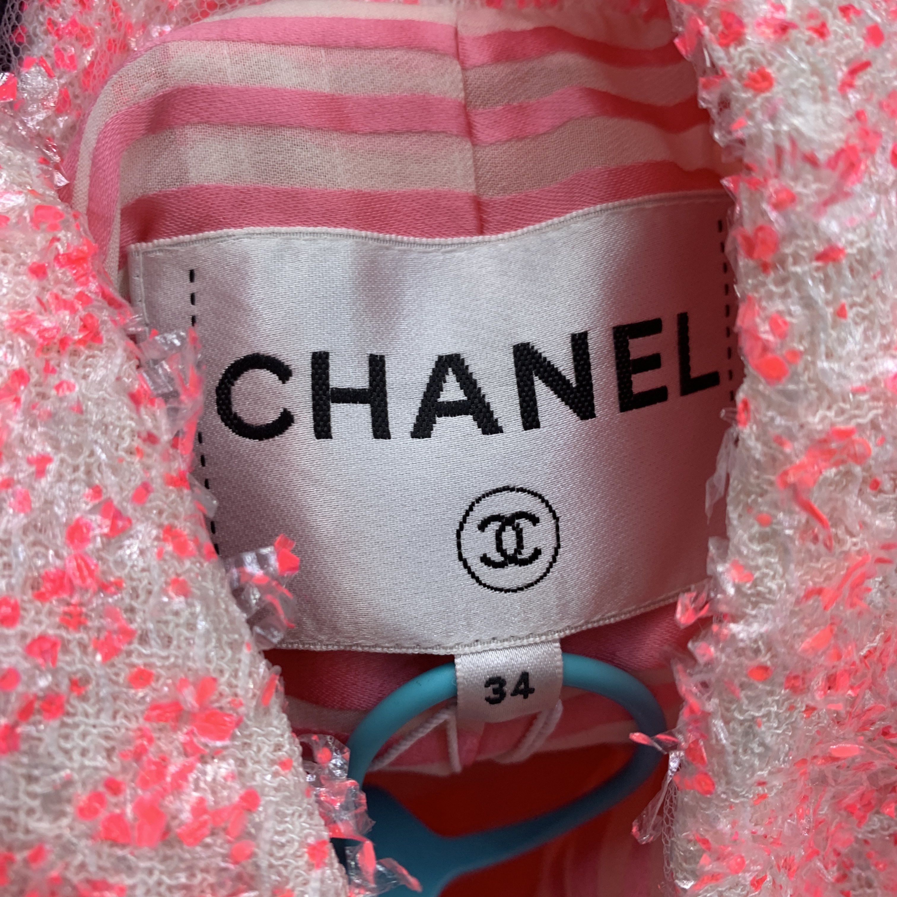 Chanel Chanel Pink Textured Zip Jacket Size 34 Size XS / US 0-2 / IT 36-38 - 2 Thumbnail