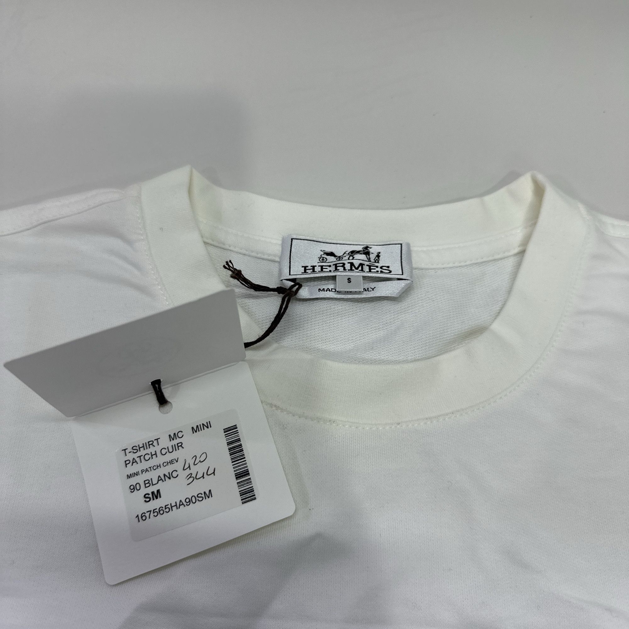 Hermes Hermes Logo Patch T-Shirt Size S Size US S / EU 44-46 / 1 - 3 Thumbnail
