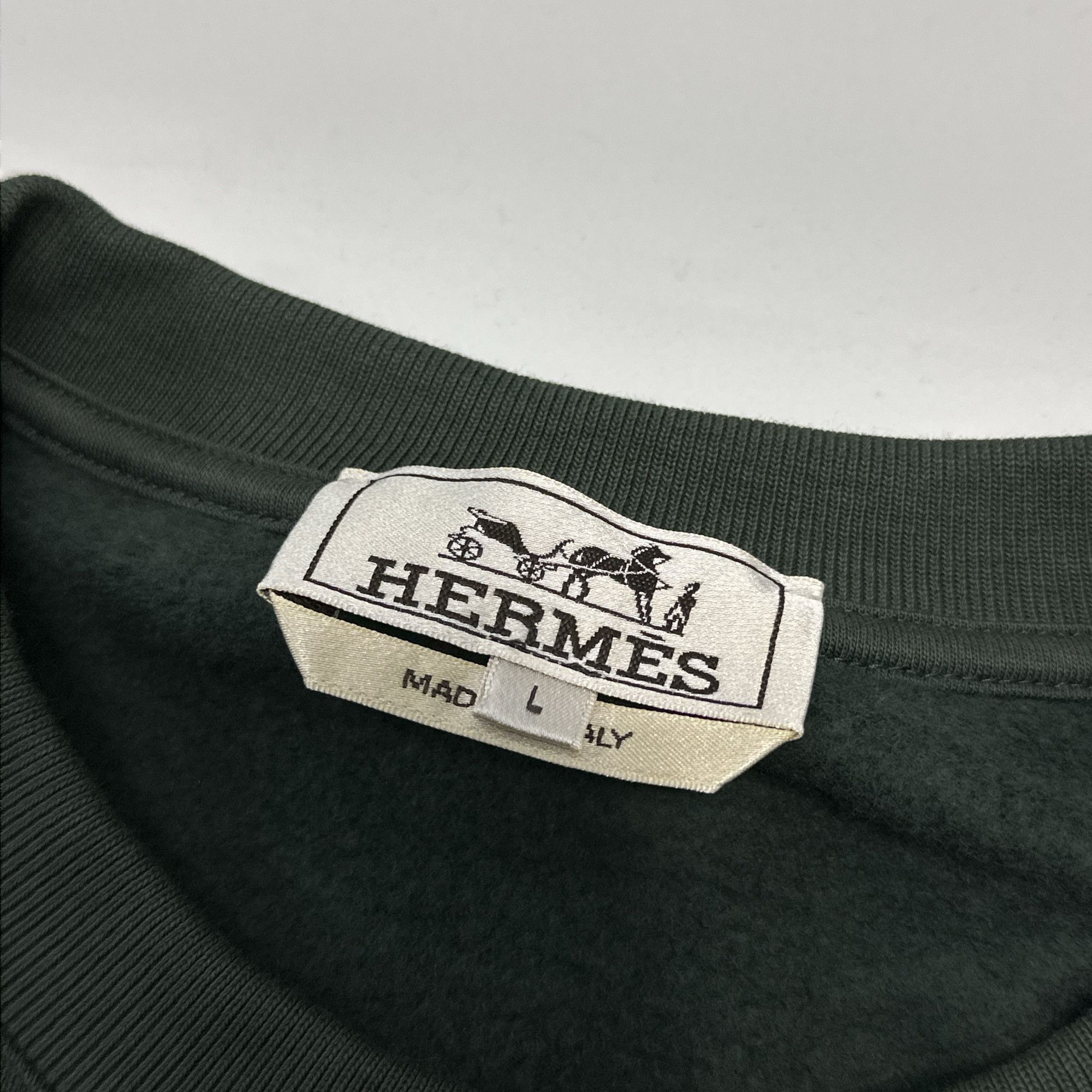 Hermes Hermès Logo Patch Sweatshirt Size L Size US L / EU 52-54 / 3 - 3 Thumbnail