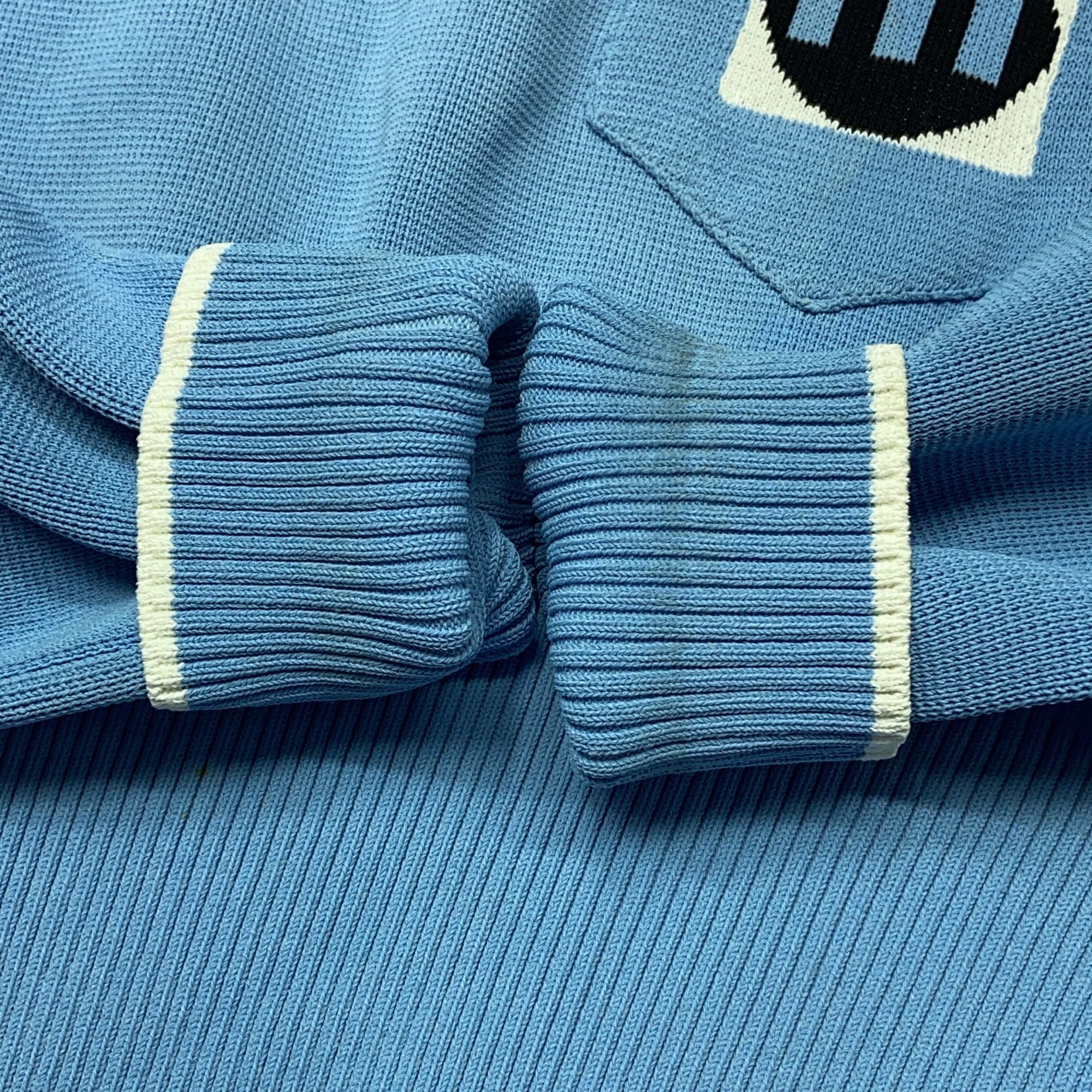 Miu Miu Miu Miu Patch Detail Knit Sweater Size 40 Size S / US 4 / IT 40 - 14 Thumbnail