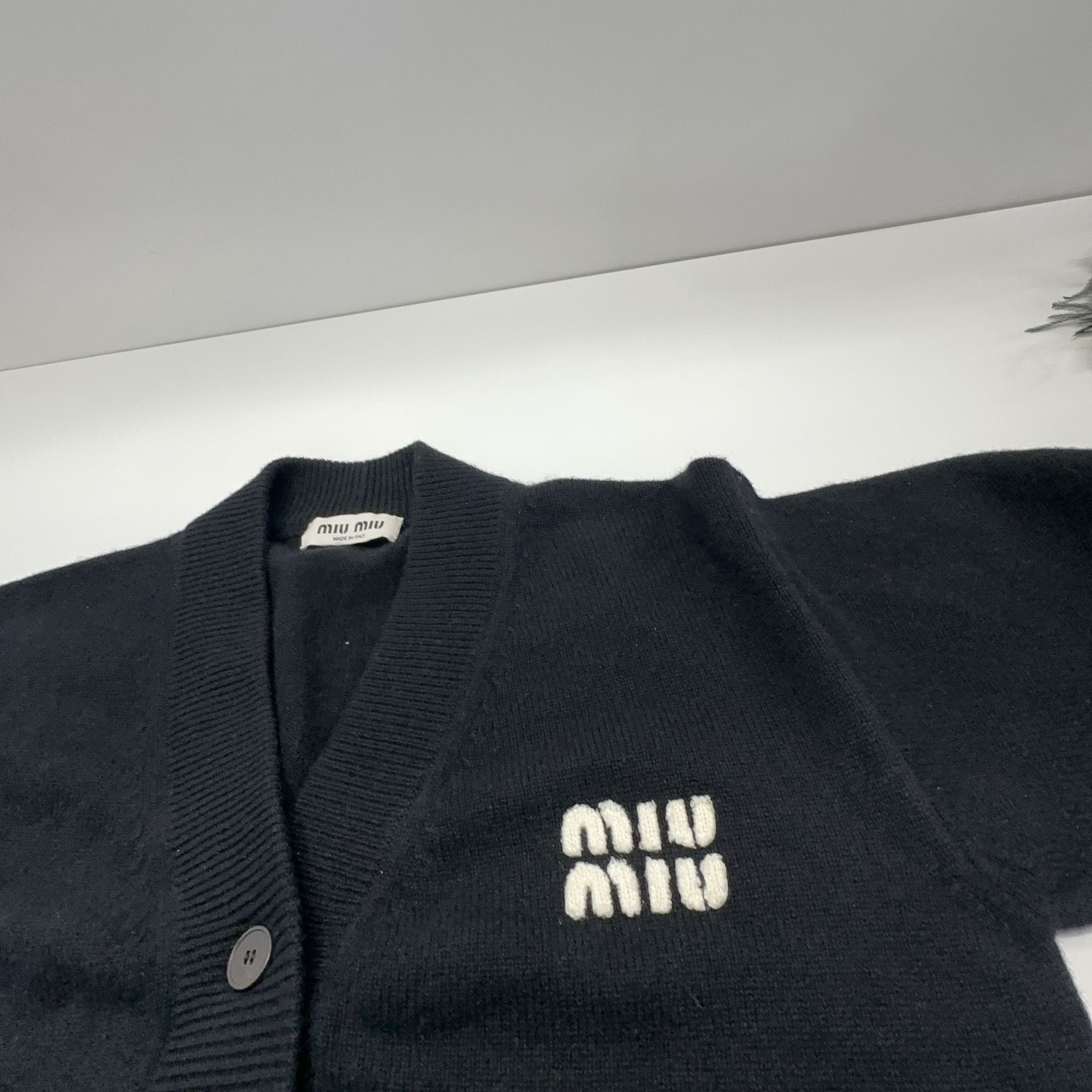 Miu Miu Miu Miu Feather-Trimmed Cashmere Cardigan Size 42 Size M / US 6-8 / IT 42-44 - 6 Thumbnail