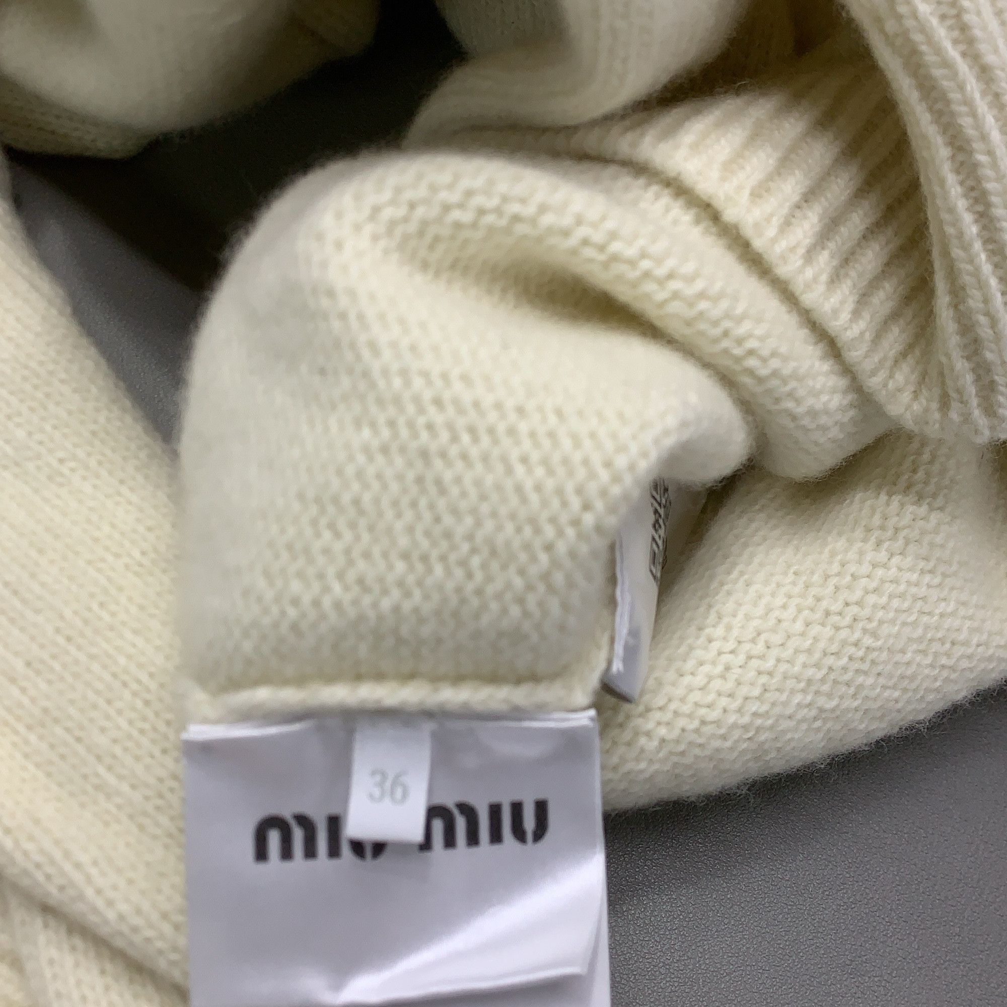 Miu Miu Miu Miu Cat Graphic Sweater Size 36 Size XS / US 0-2 / IT 36-38 - 3 Thumbnail