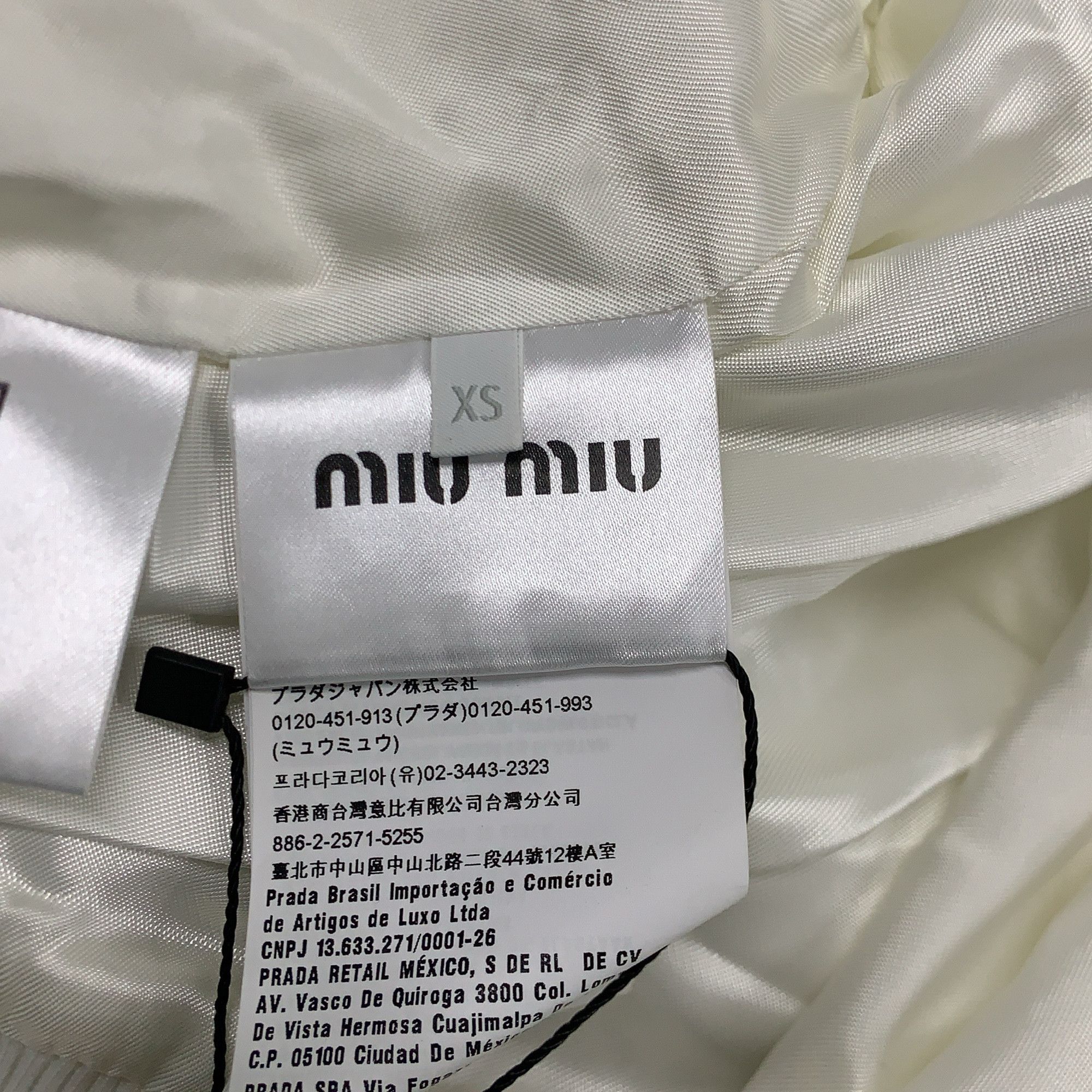 Miu Miu Miu Miu Rhinestone Embellished Jacket Size XS Size XS / US 0-2 / IT 36-38 - 3 Thumbnail